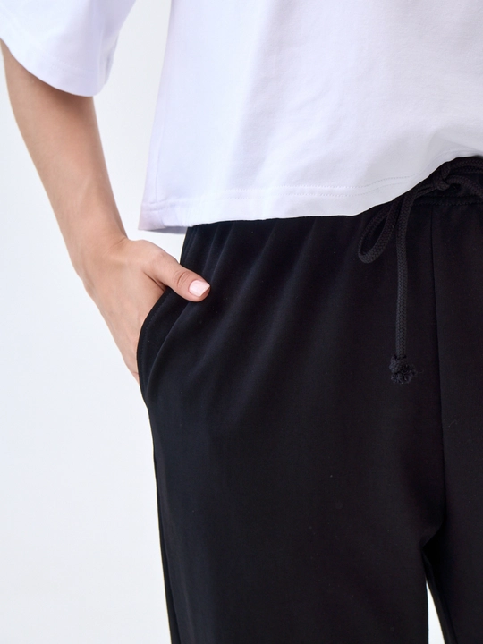Ayollar uchun sport shimlari, jogger NEO