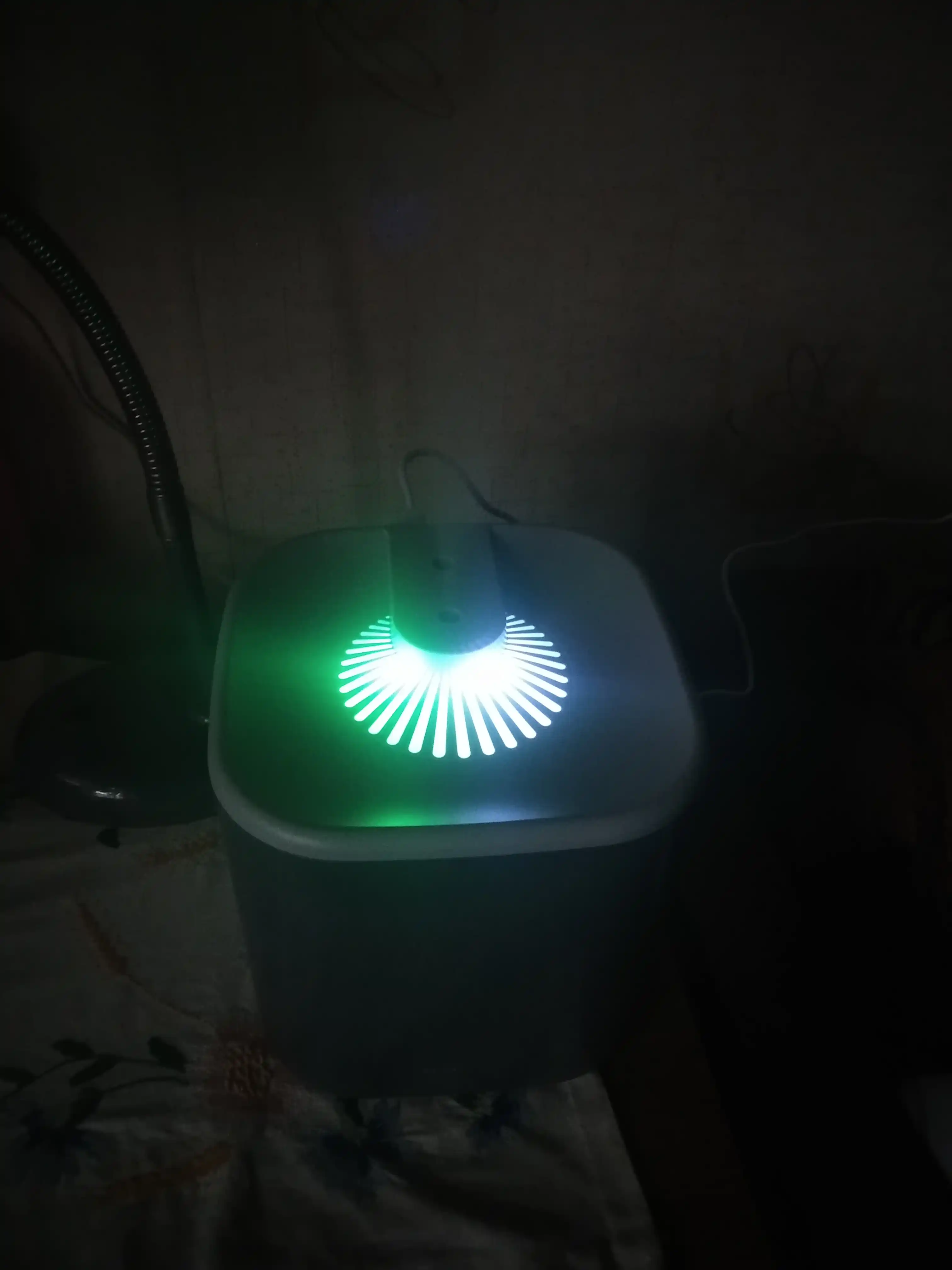 Ultratovushli diffuzor, havo namlagichli xushbo y uy uchun