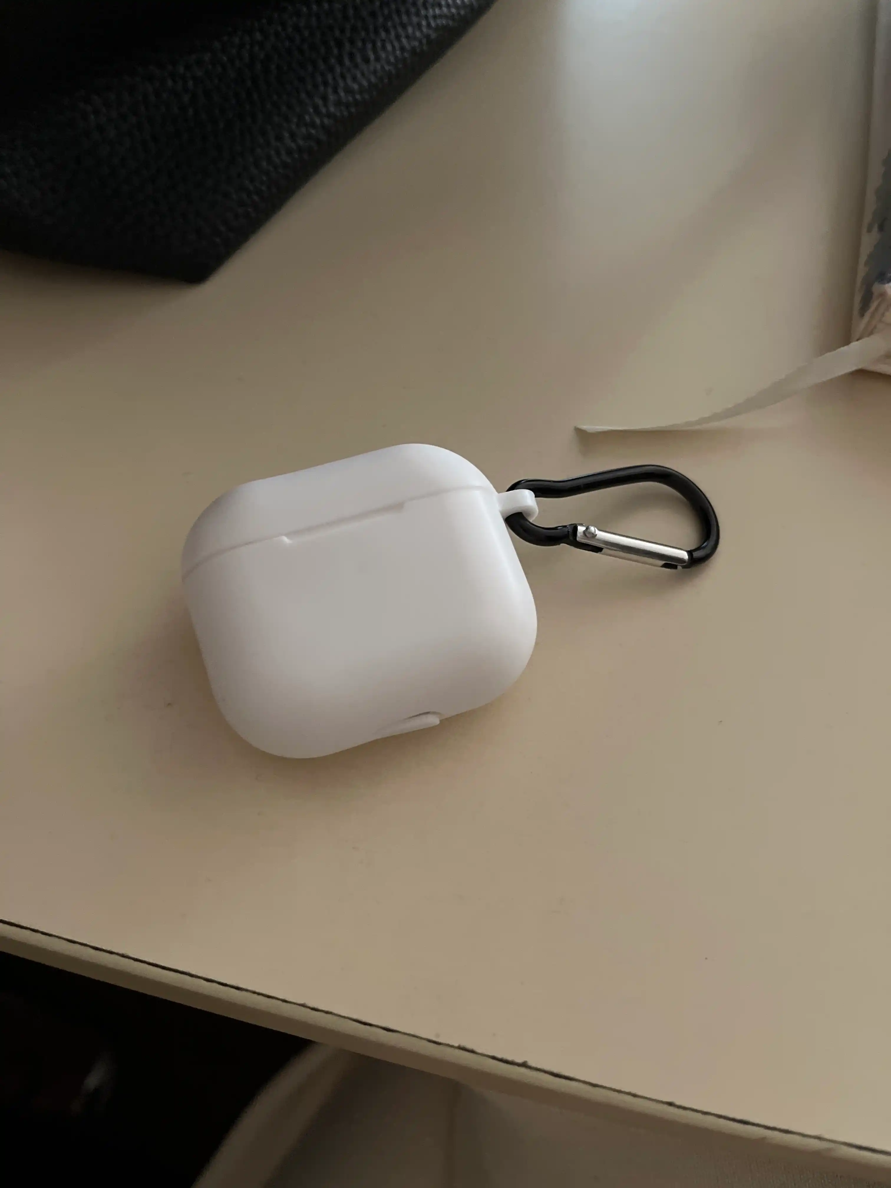Матовый чехол для наушников AirPods 3