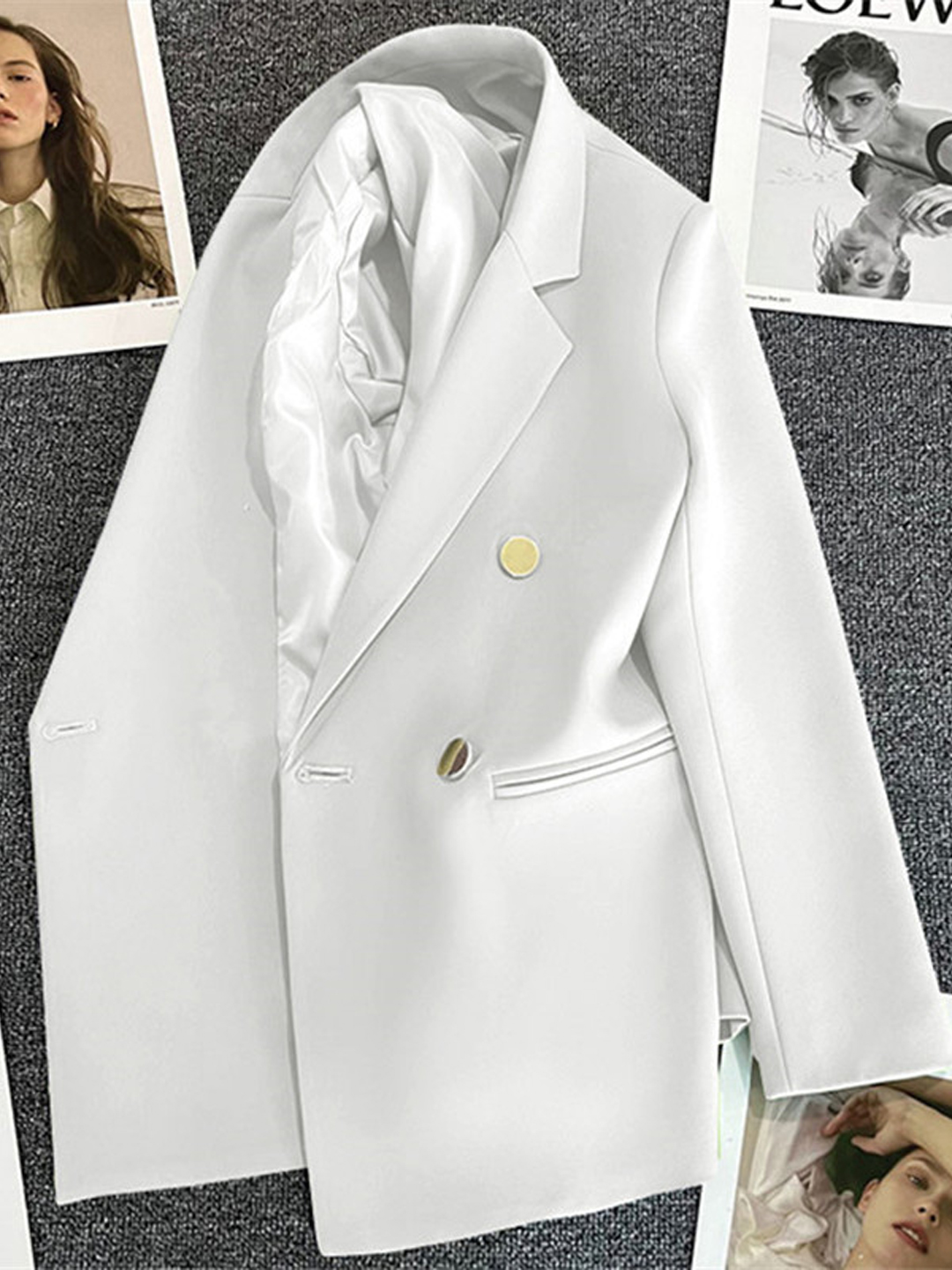 Ayollar pidjagi, klassik, tugmali uzaytirilgan jaket