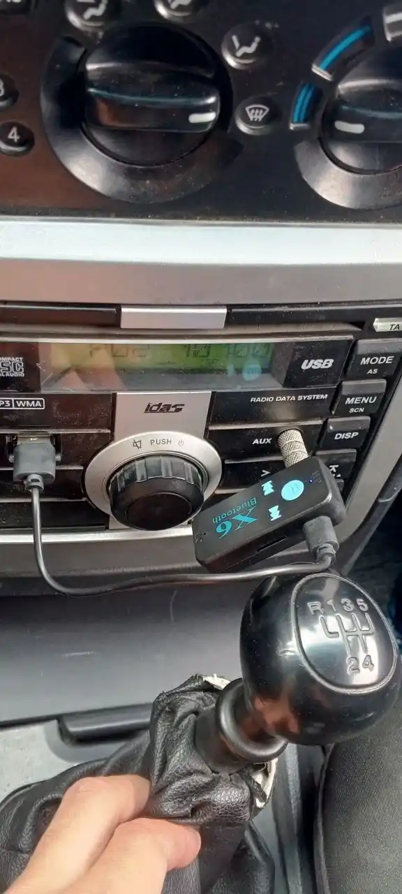 AUX адаптер в автомобиль, X6 Bluetooth 3.5 мм, для прослушивания музыки и разговоров по телефону