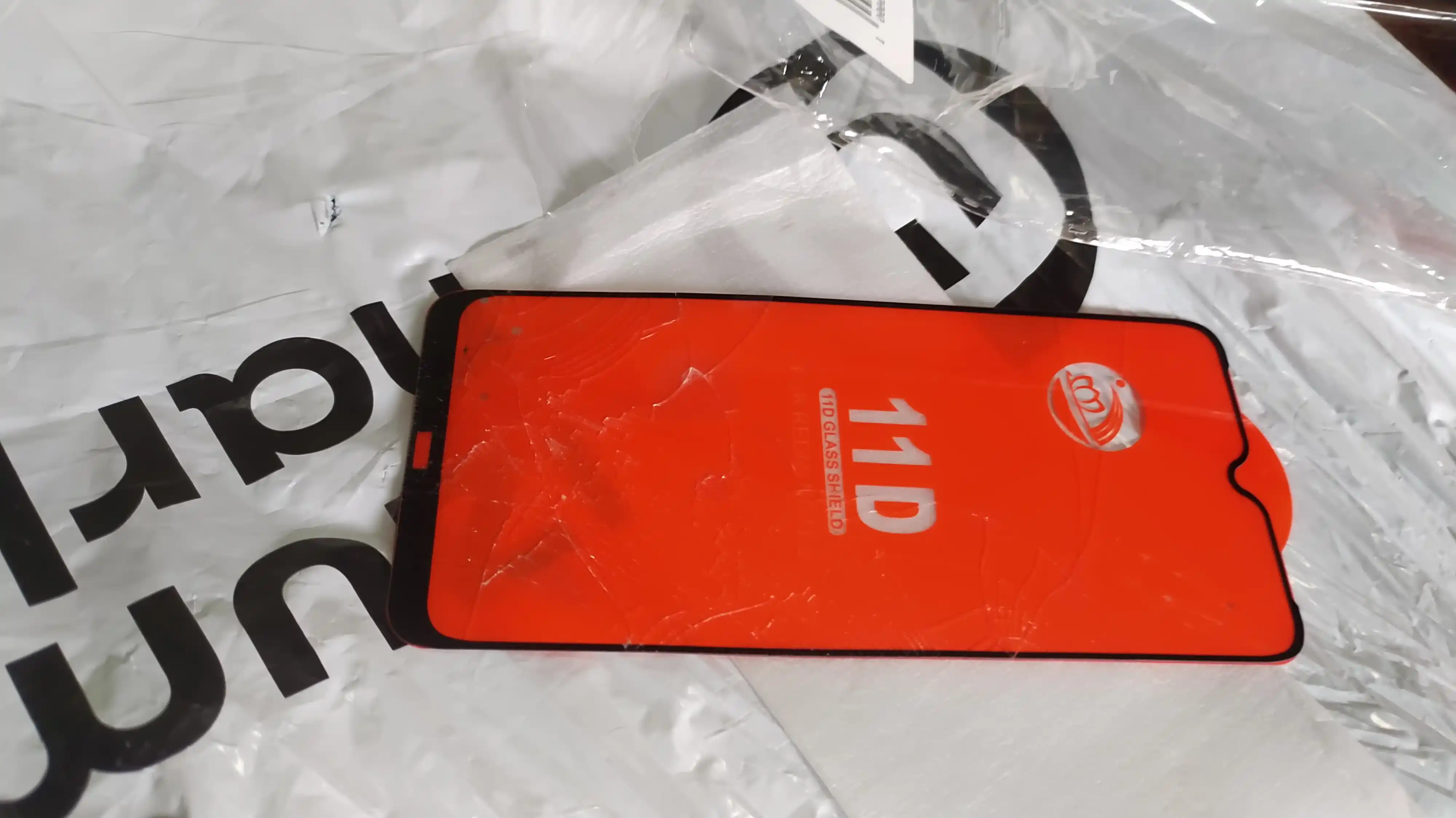 Telfon ekran himoya oynasi Samsung va Redmi Note hamma modellariga bor