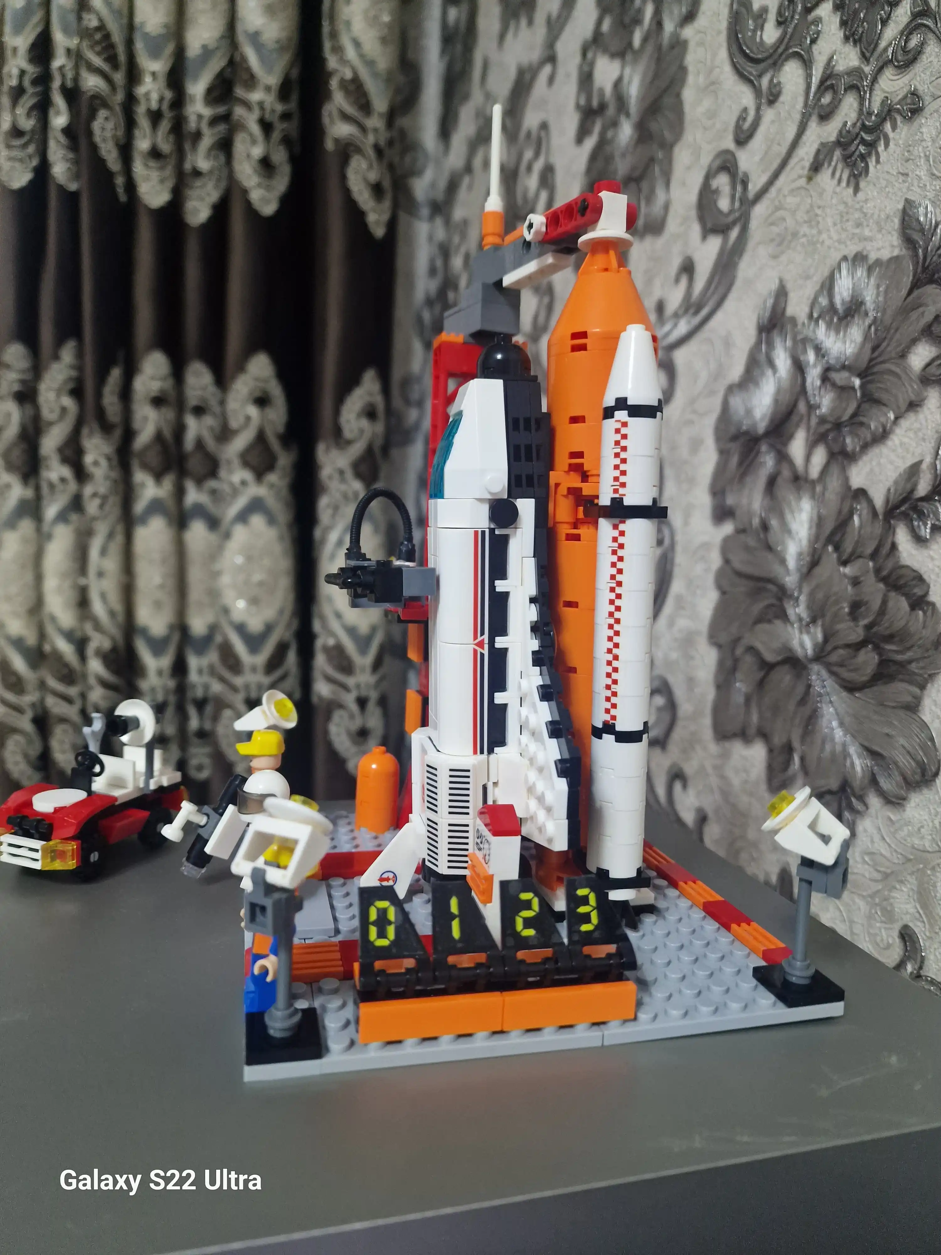 Конструкторы "Cosmo" Ракеты, корабли и космические станции совместим с Lego