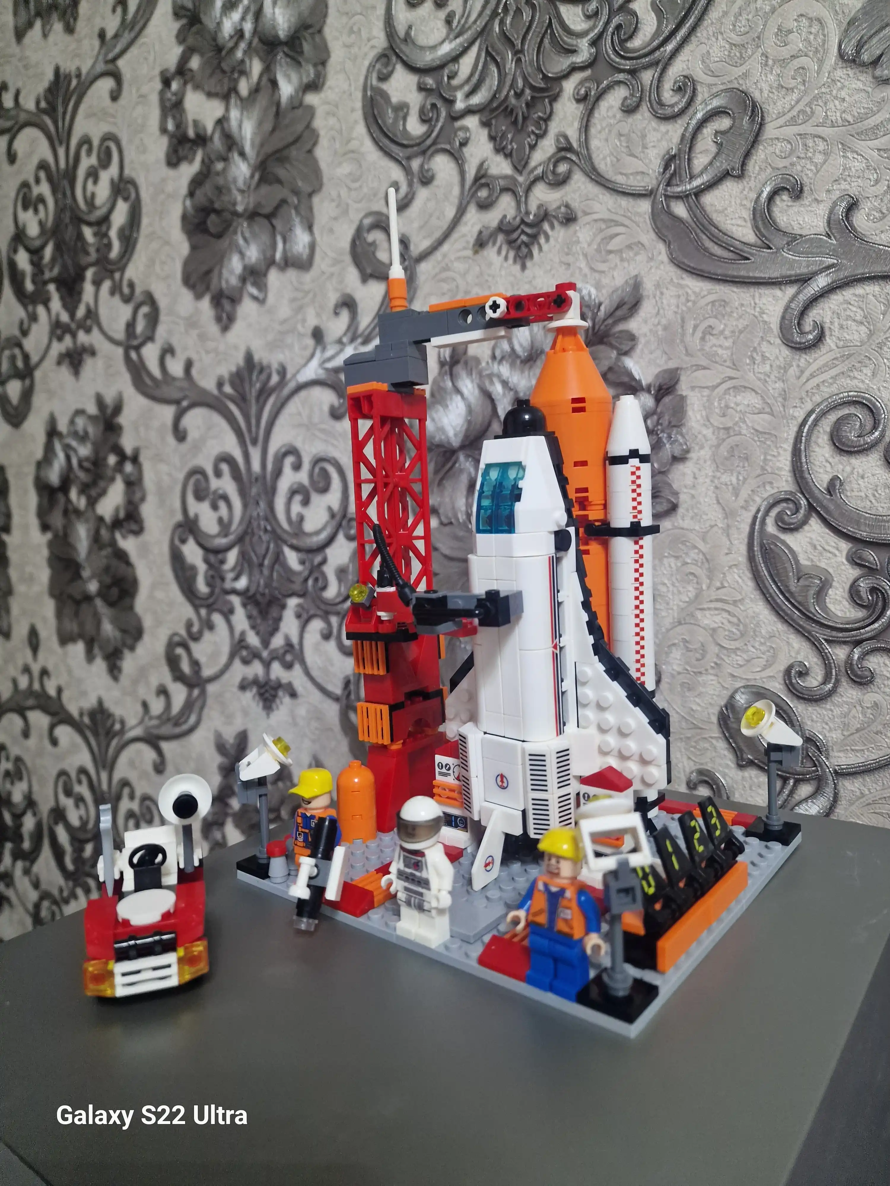 Конструкторы "Cosmo" Ракеты, корабли и космические станции совместим с Lego