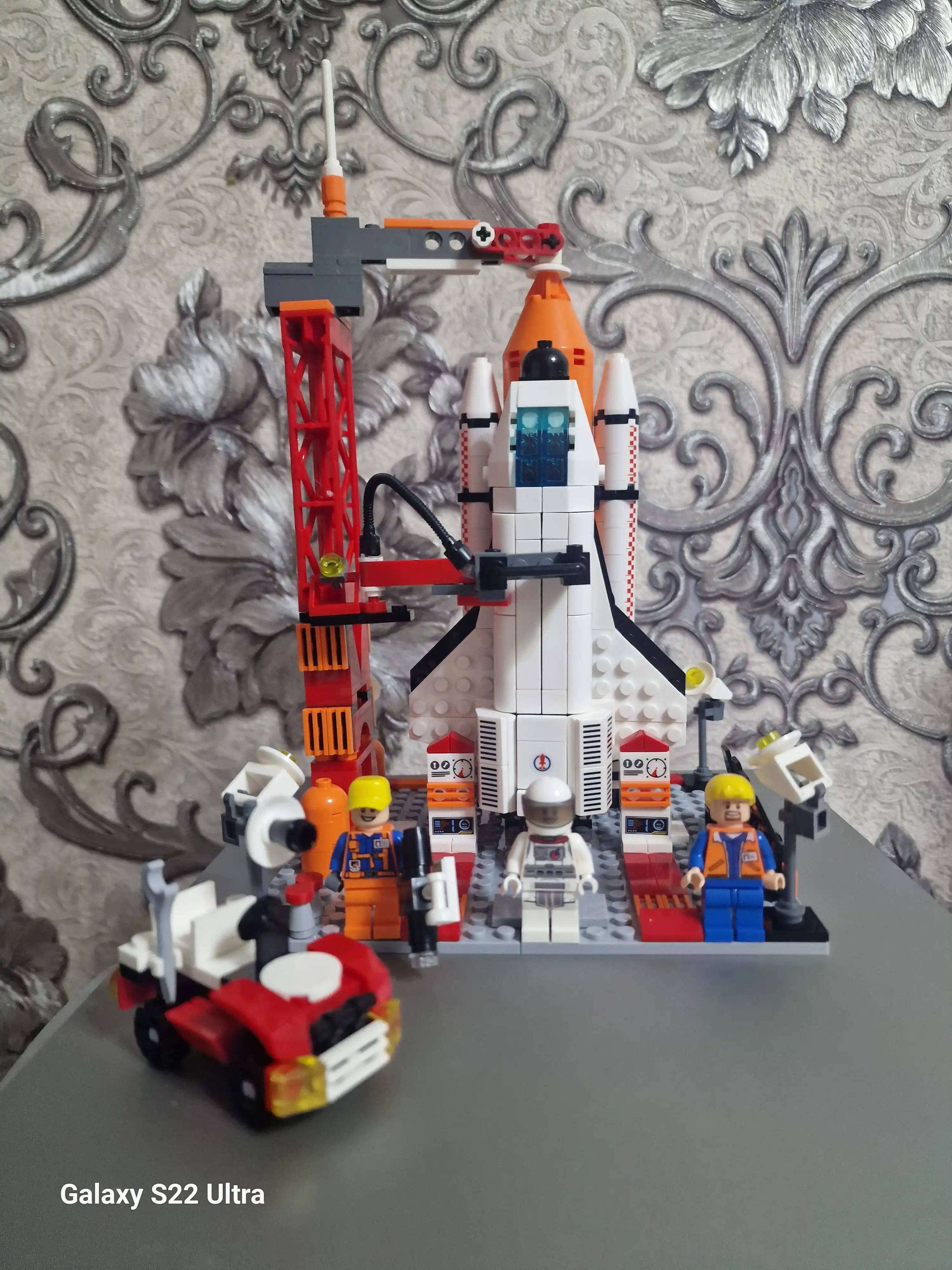 Конструкторы "Cosmo" Ракеты, корабли и космические станции совместим с Lego