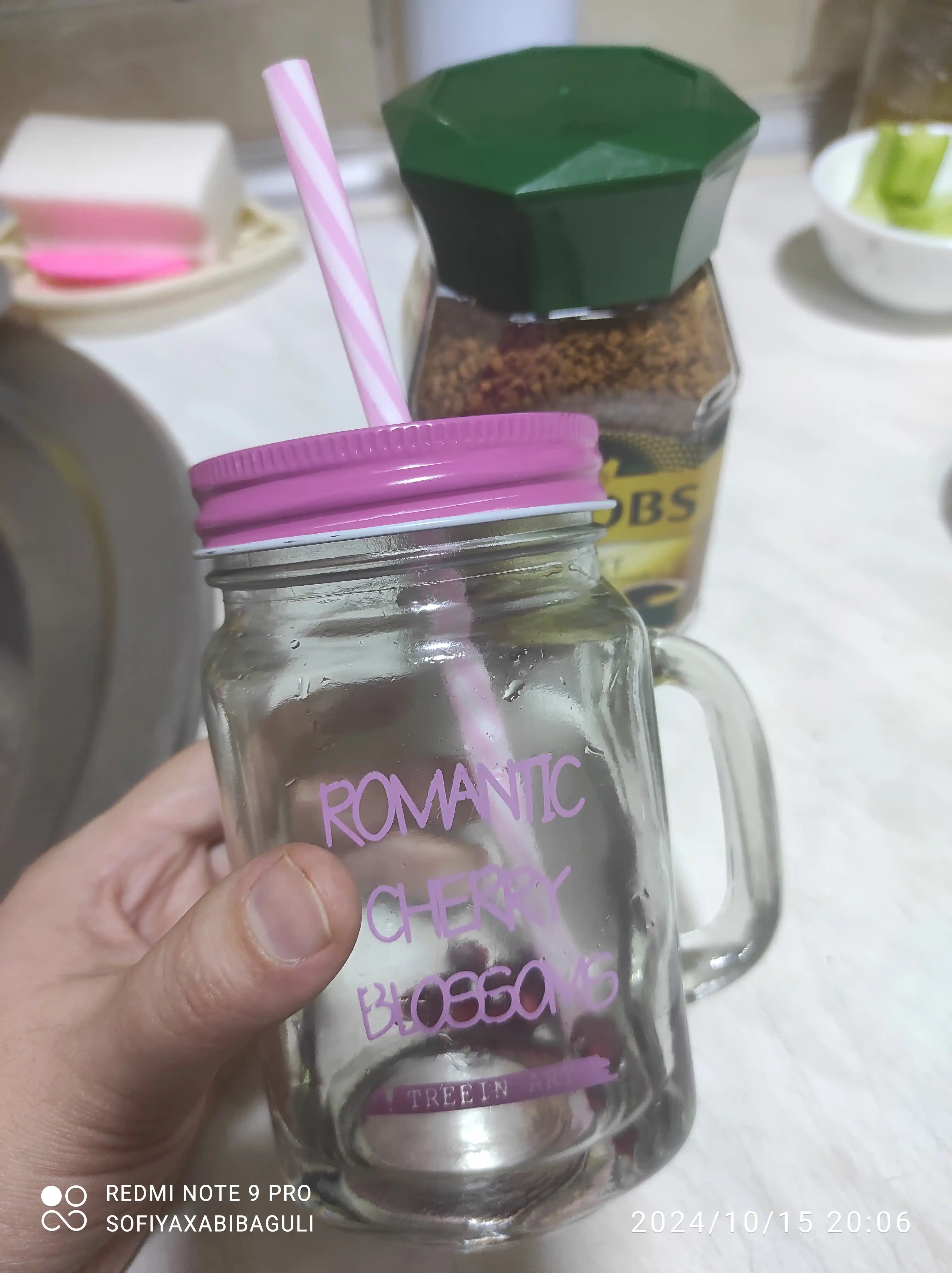 Trubochkali shisha stakan, krujka, tutqichli va metall qopqoqli, 400 ml