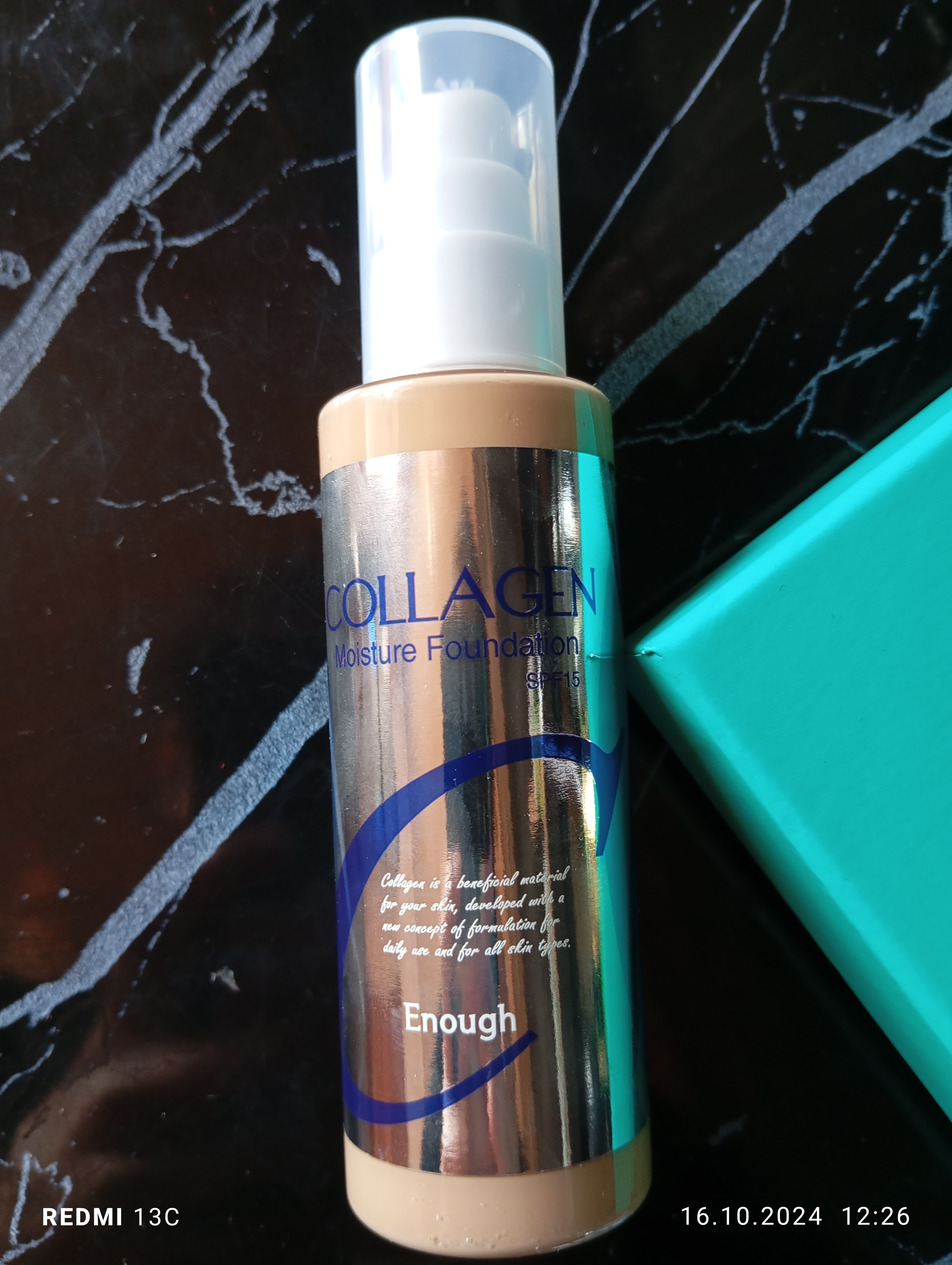 Namlovchi tonal kremi, kollagen bilan Enough Collagen Moisture Foundation, SPF15