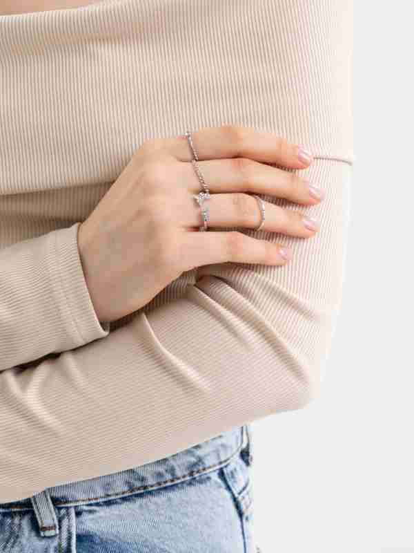 Latina qiz veb-kamerada onanizm qiladi