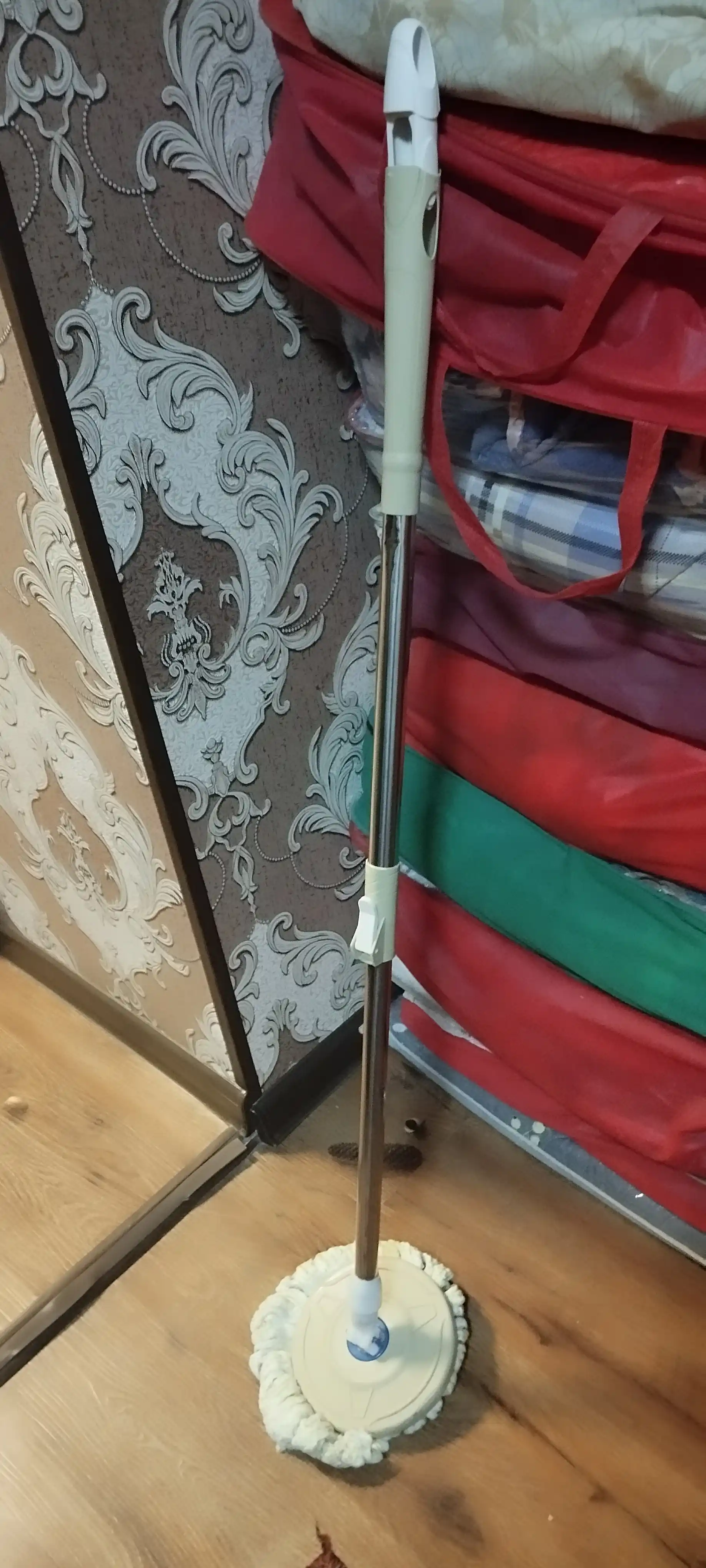 Швабра с ведром и с автоматическим отжимом, на колёсиках