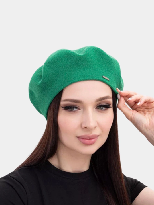 Женский берет, ангора