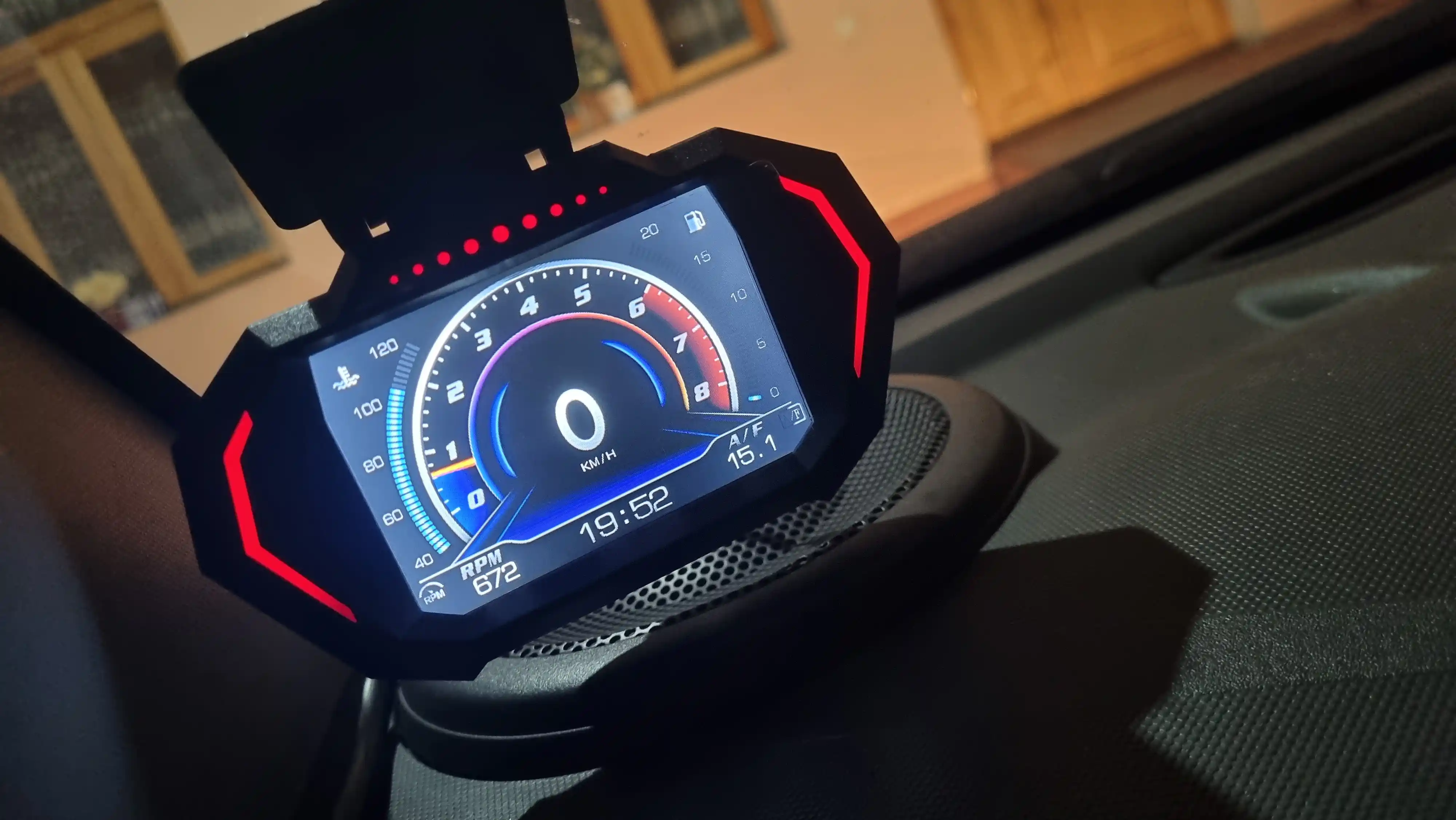 Bort kompyuteri WiiYii NEWMEN HUD OBD2 GPS, tezlik o'lchagich, harorat sensori