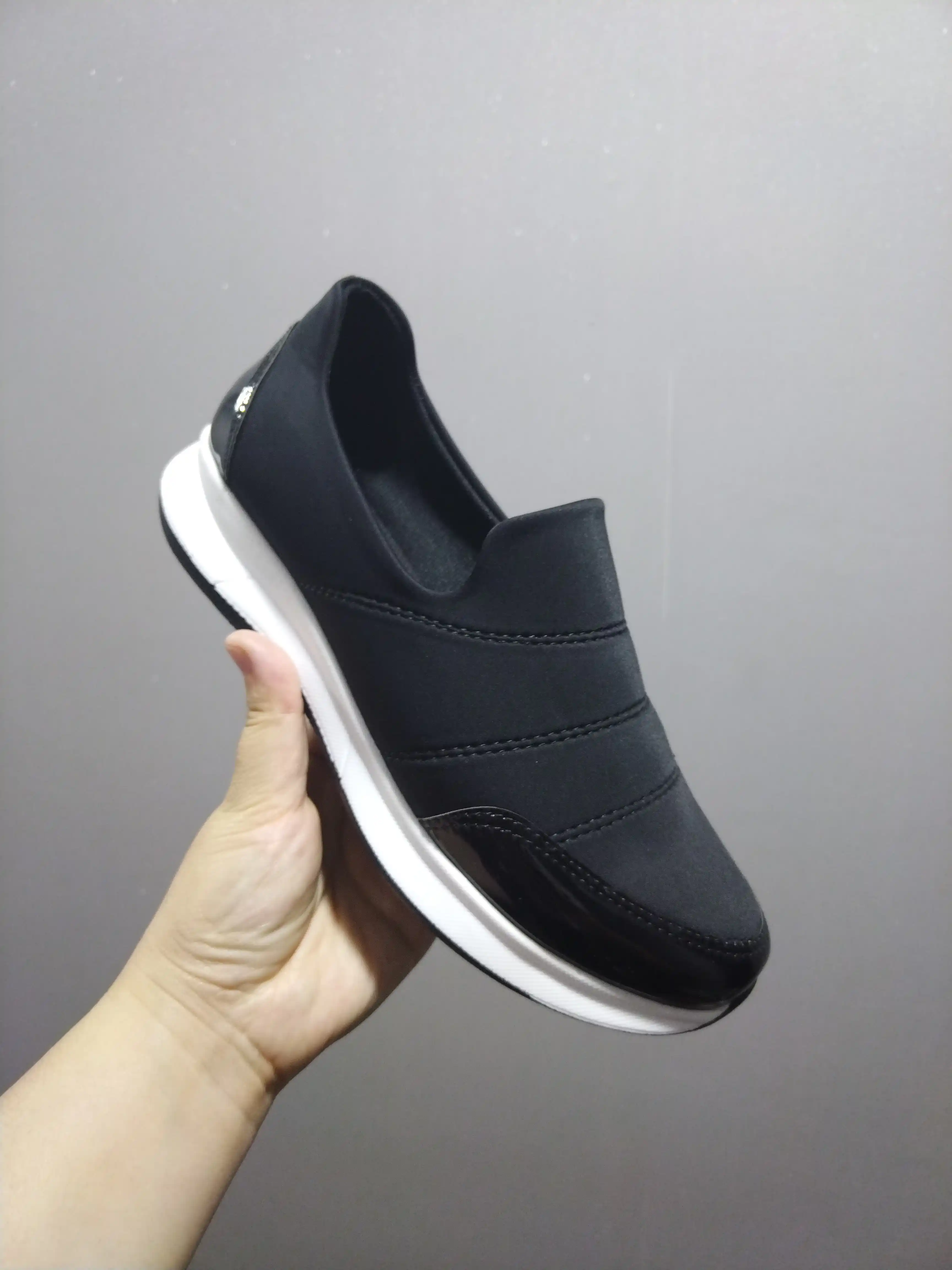 Кроссовки женские, кожа, 36-40