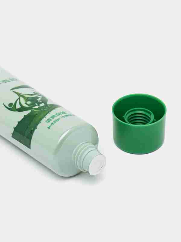 Rus kotibi jinsiy aloqaga kirishdi