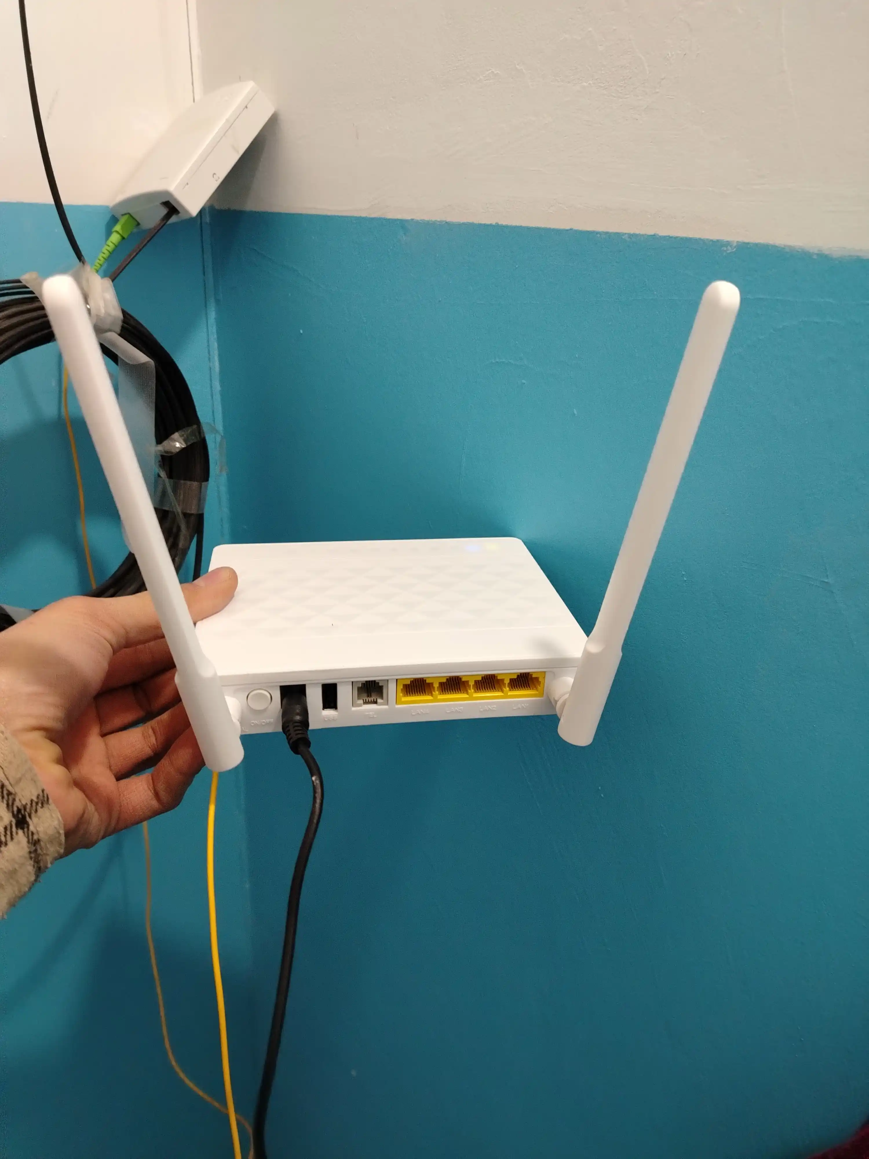 Роутер Uzonline Gpon 8245, 8546,8145V5, GPON WIFI 6