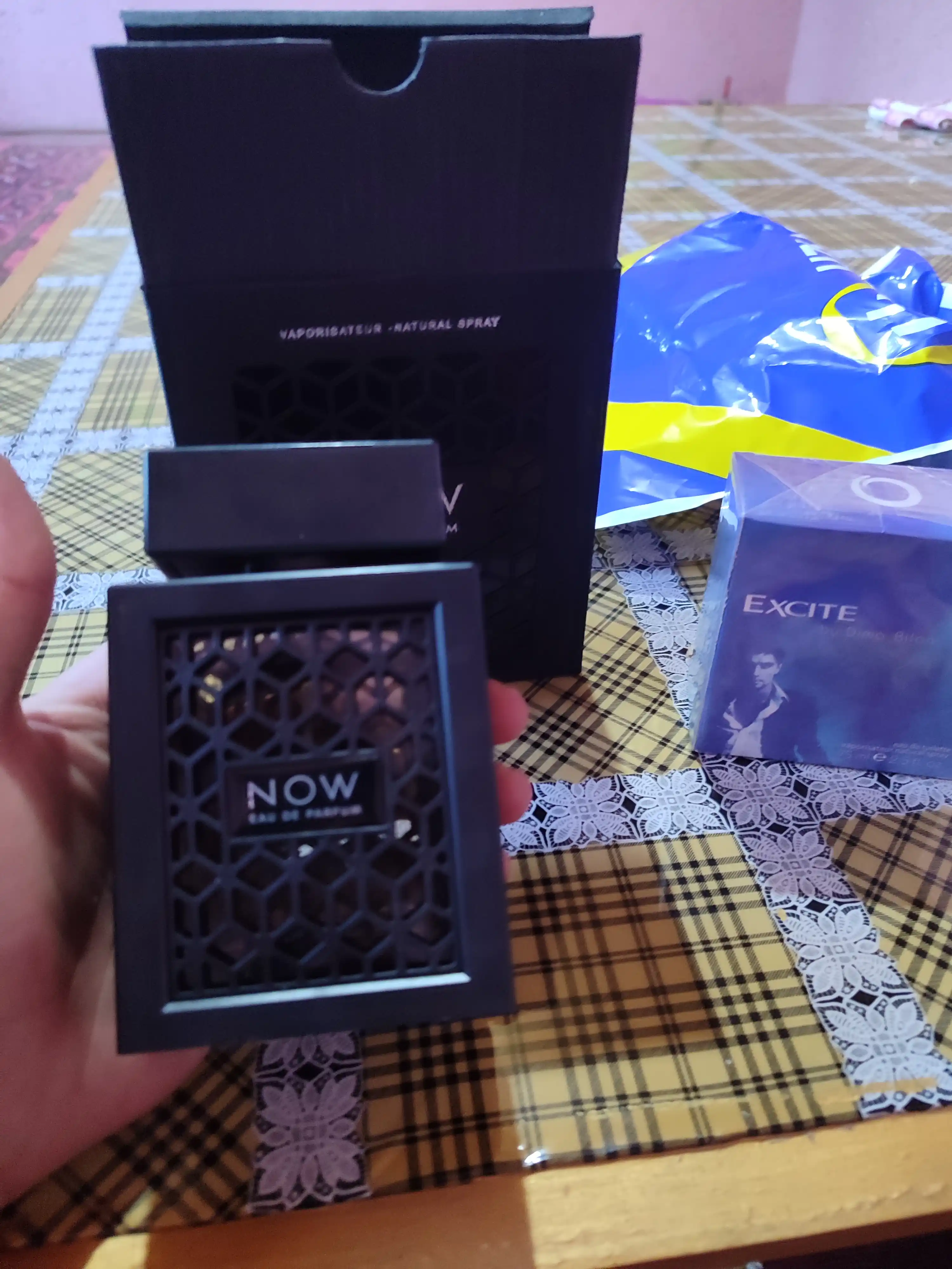 Parfyumlangan suv erkaklar uchun Lattafa Now Rave, 100 ml