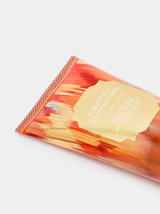BATH AND BODY WORKS badan uchun parfyumli skrab, 226 gr