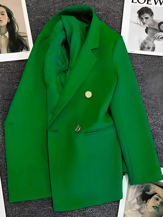 Ayollar pidjagi, klassik, tugmali uzaytirilgan jaket
