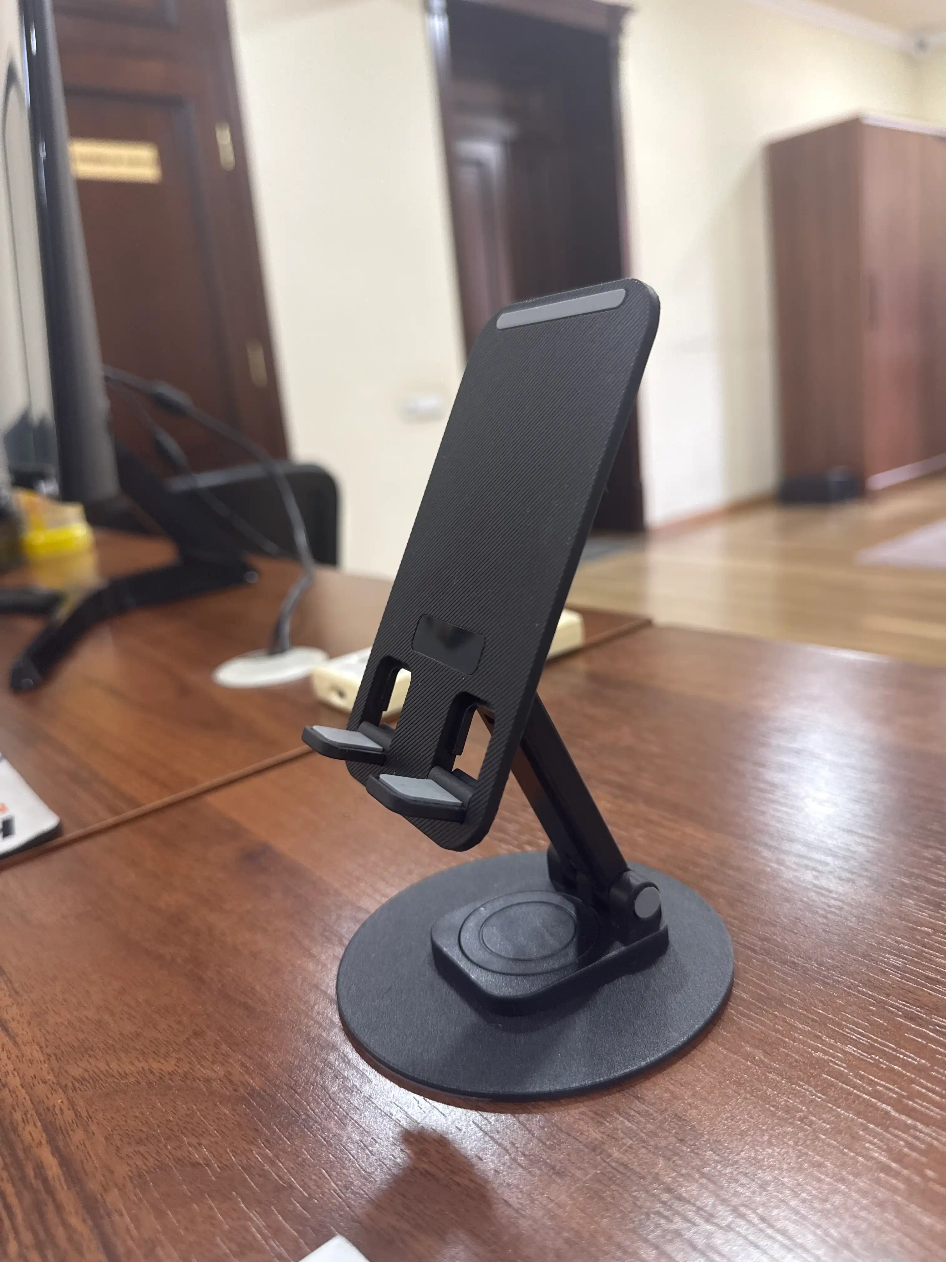 Planshet va telefon ushlagichi, 360 daraja aylanuvchi, metall asosda