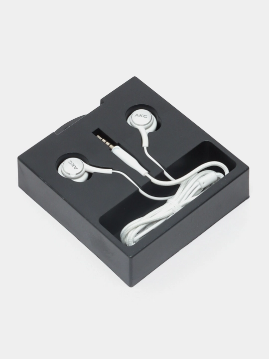 Ваккумные проводные наушники AKG М67