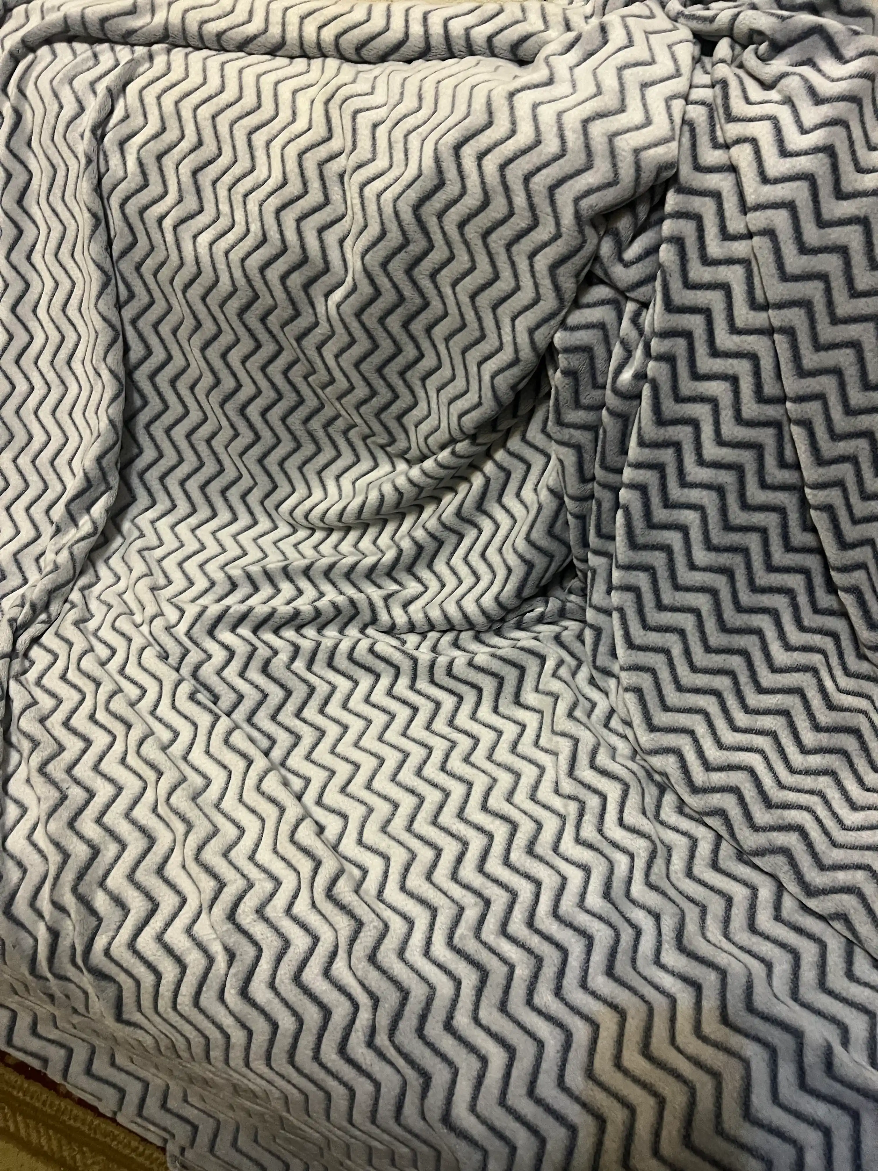 Pled velsoft, ikki xil o'lchamda, bir kishilik 160 * 230 sm, ikki kishilik 200 * 230 sm