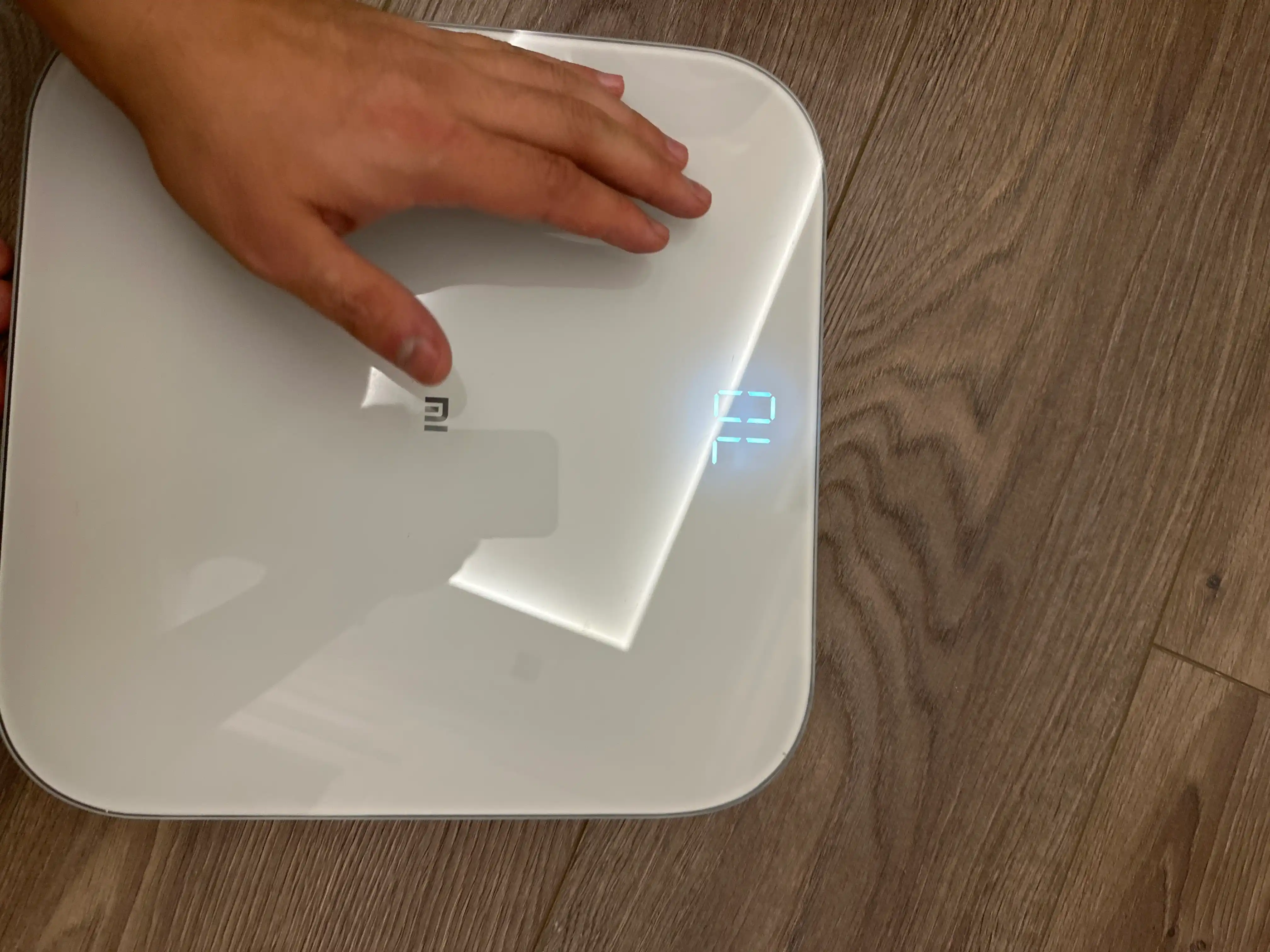 Aqlli pol elektron tarozi Xiaomi Mi Smart Scale 2, S200
