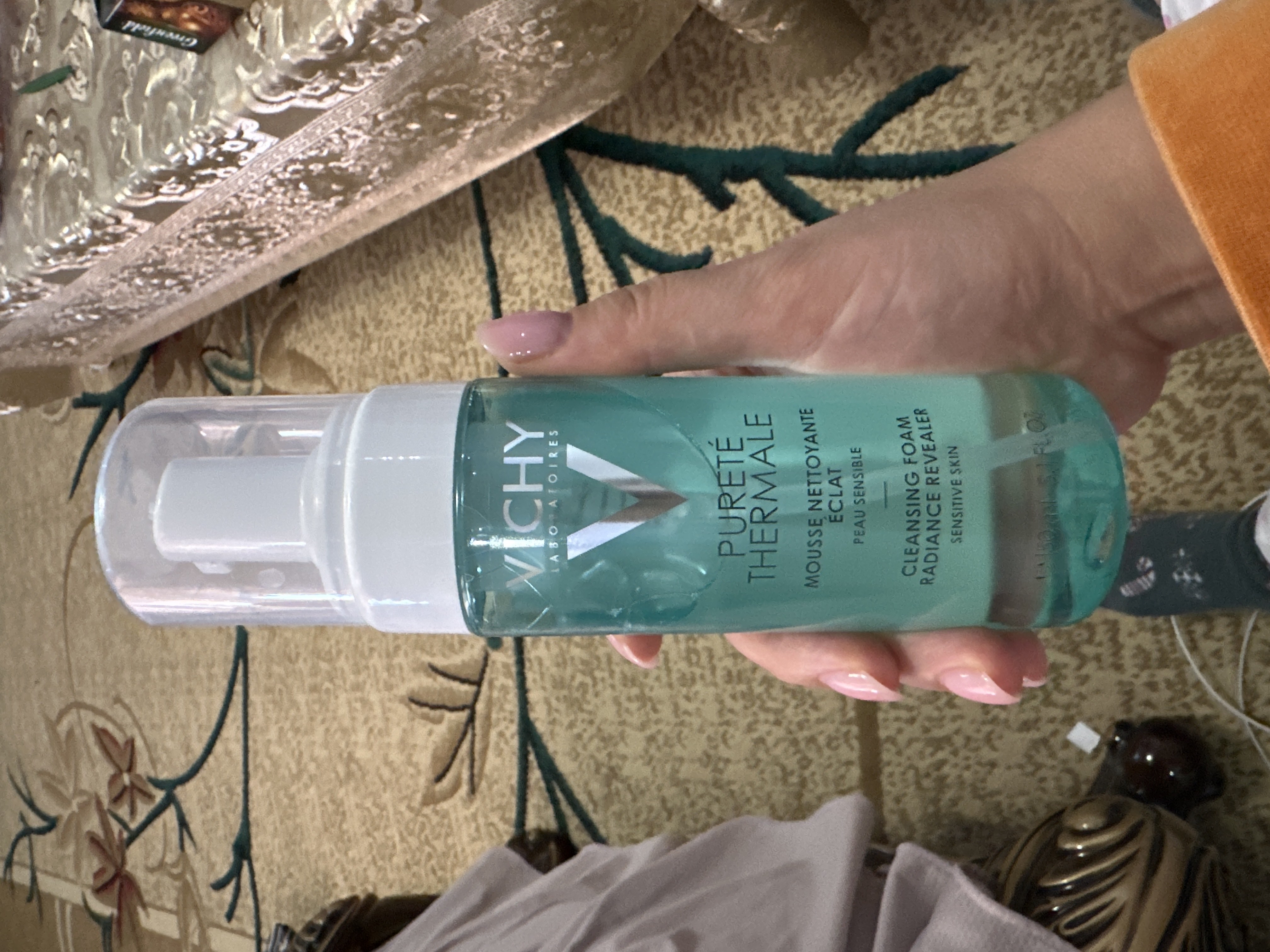 VICHY PURETE THERMALE Очищающая пенка, придающая сияние, для чувствительной кожи, 150 мл