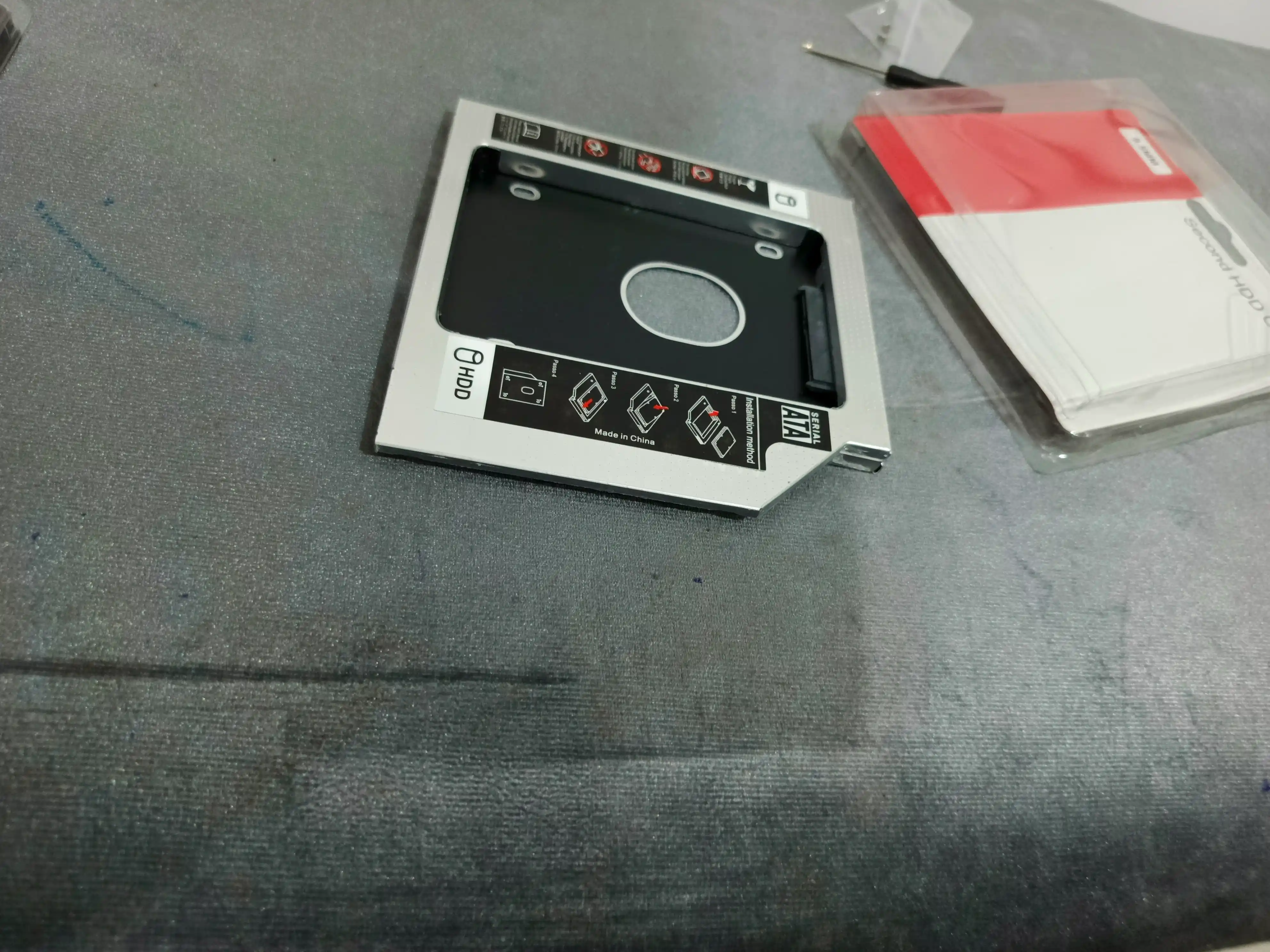 Cалазки для установки дополнительного SSD и жесткого диска в ноутбук HDD Caddy 2.5"