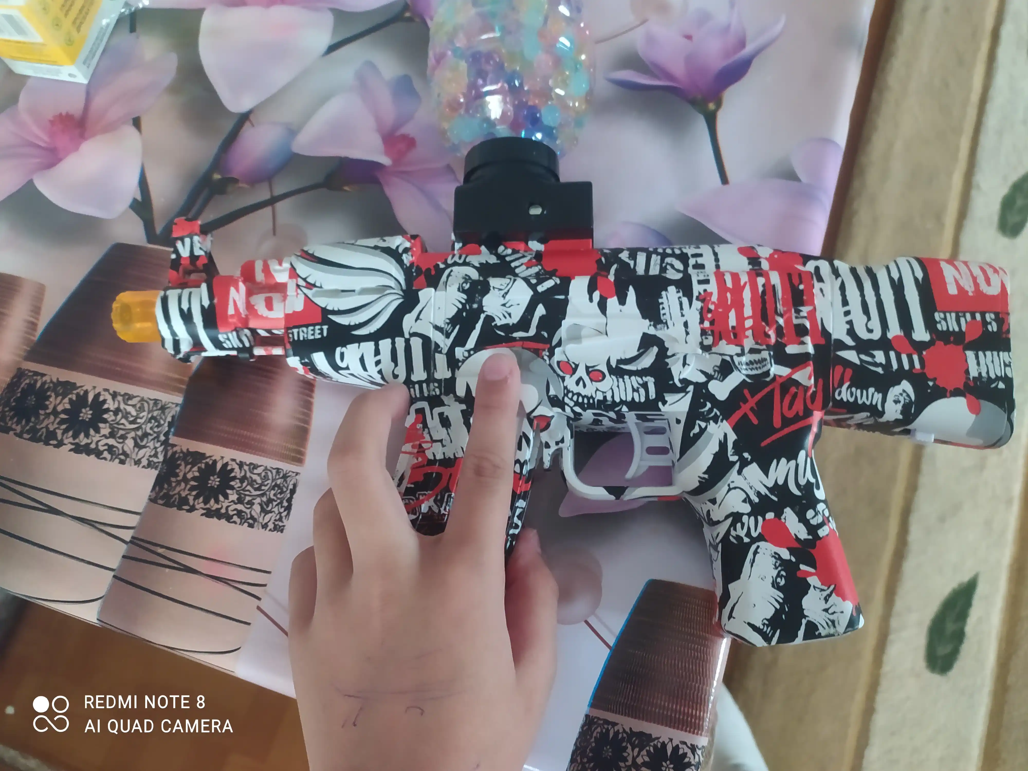 Игрушечный автомат AK-47 Орбиз FIDGO, стреляет гелевыми пулями, с аккумулятором
