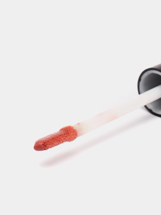 NOTE Flawless Lipgloss 4,5 ml lab yaltirog‘i 01, 02, 03 va 04 ranglar yorqinlik uchun