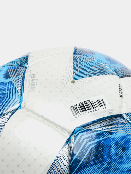 Futbol topi Molten