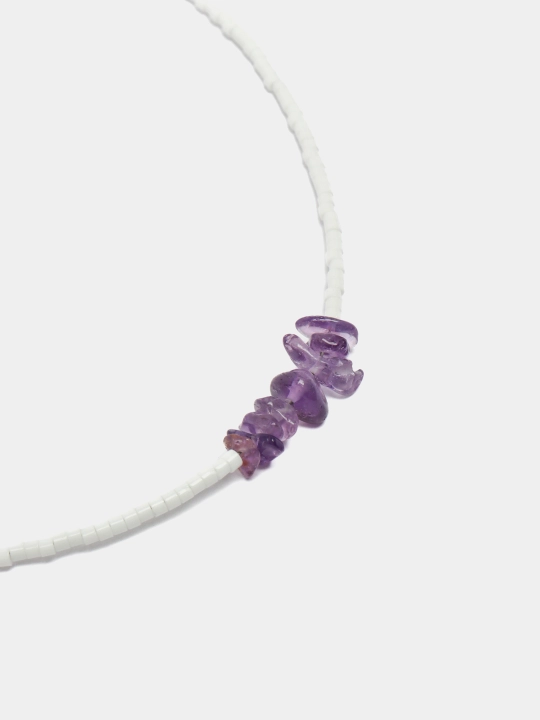 Tabiiy ametist toshli oq choker