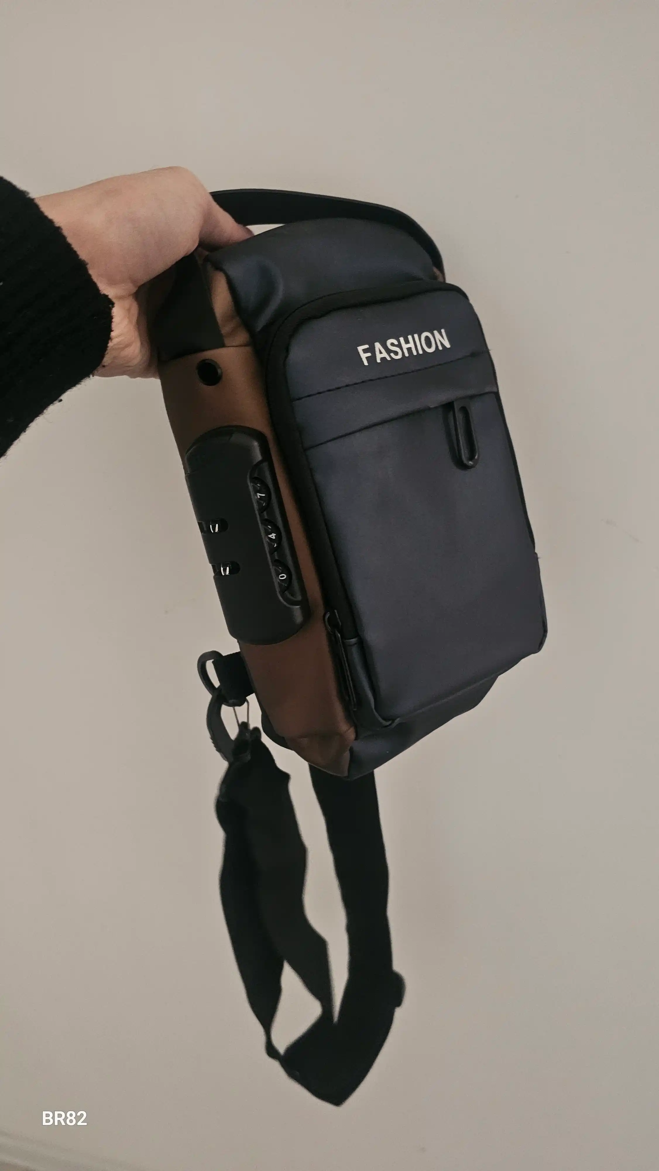Сумка мужская через плечо, эко кожа, TSA кодовый замок, USB порт
