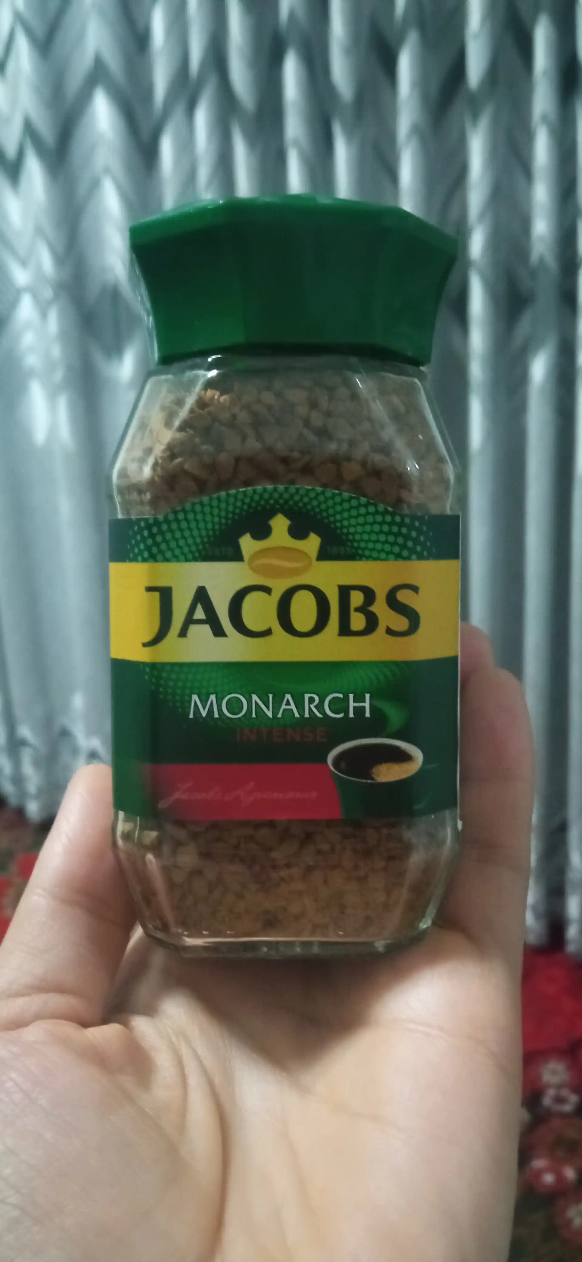 Кофе растворимый Jacobs Monarch Intense, стеклянная банка, 47.5 г