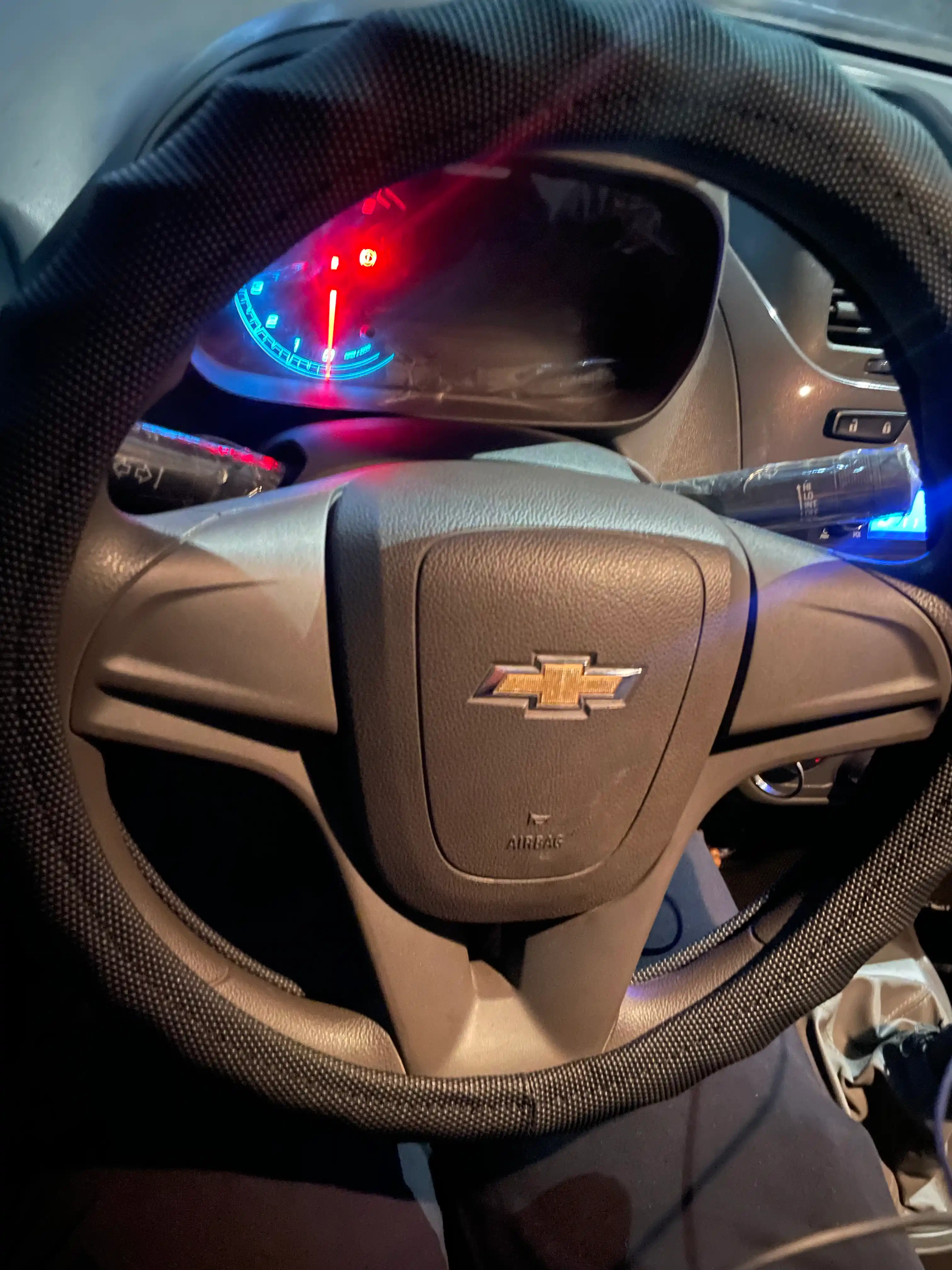 Чехол на руль автомобиля Kolibri, 37-39 см