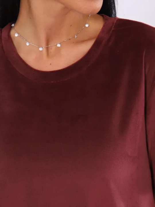 Velyur pijama, katta o'lchamli, jogger - shim va engi uzun kostyum bilan, uy uchun