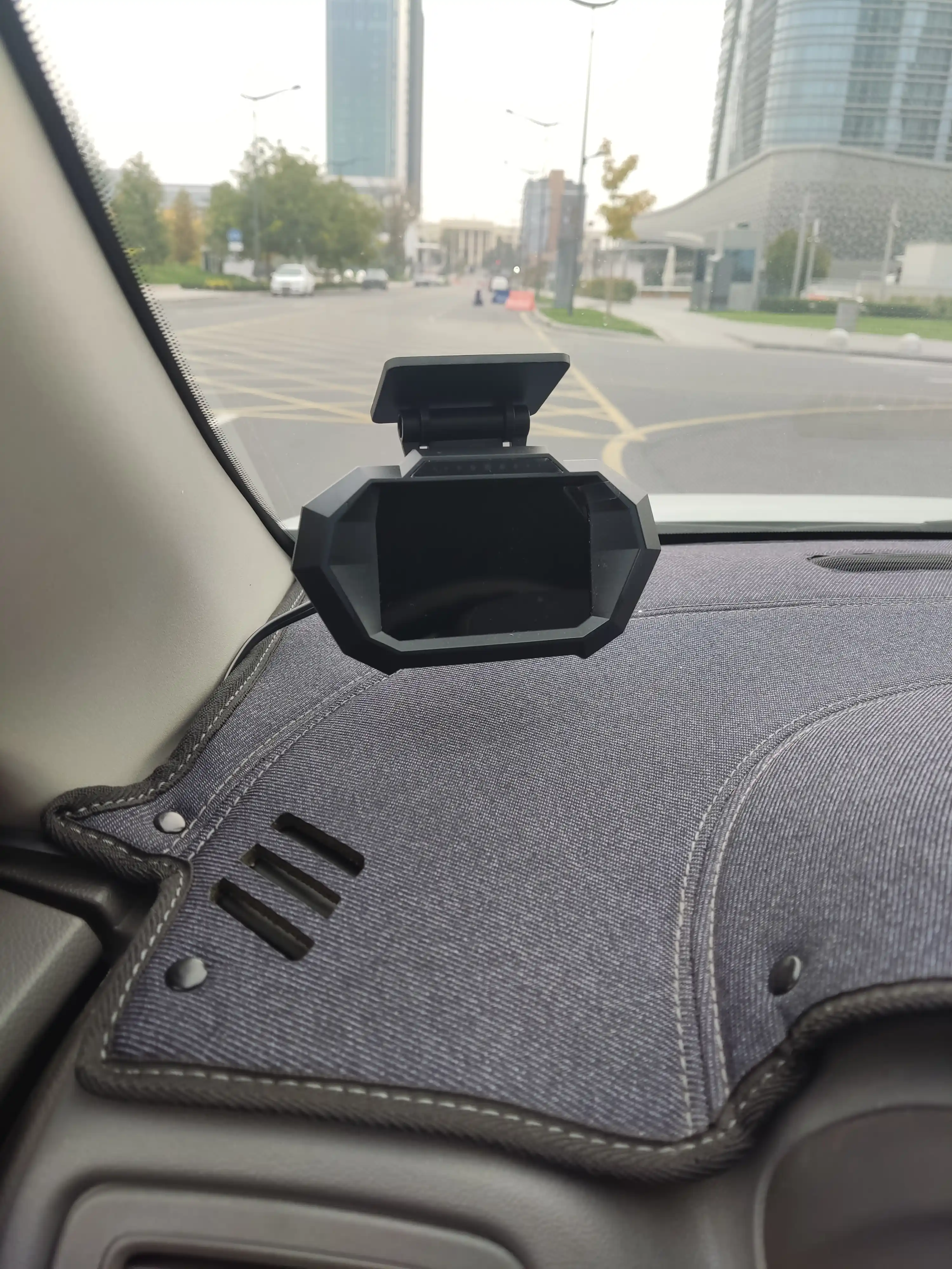 Bort kompyuteri WiiYii NEWMEN HUD OBD2 GPS, tezlik o'lchagich, harorat sensori