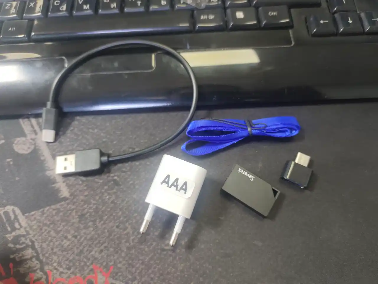 Mini diktofon, 8-10 soat to'xtovsiz ovoz yozadi + zaryadlovchi qurilma, 8 GB
