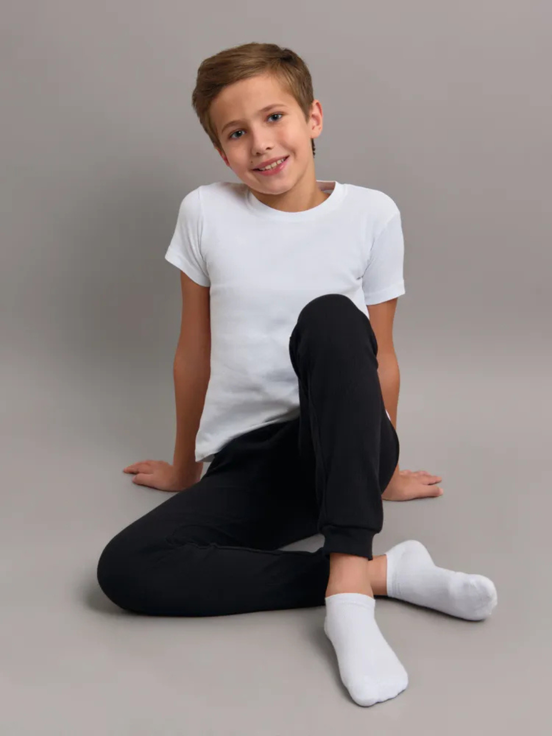 Ish stoli uchun super porno Anusdan sperma togridan-togri ogizga oqib tushadi