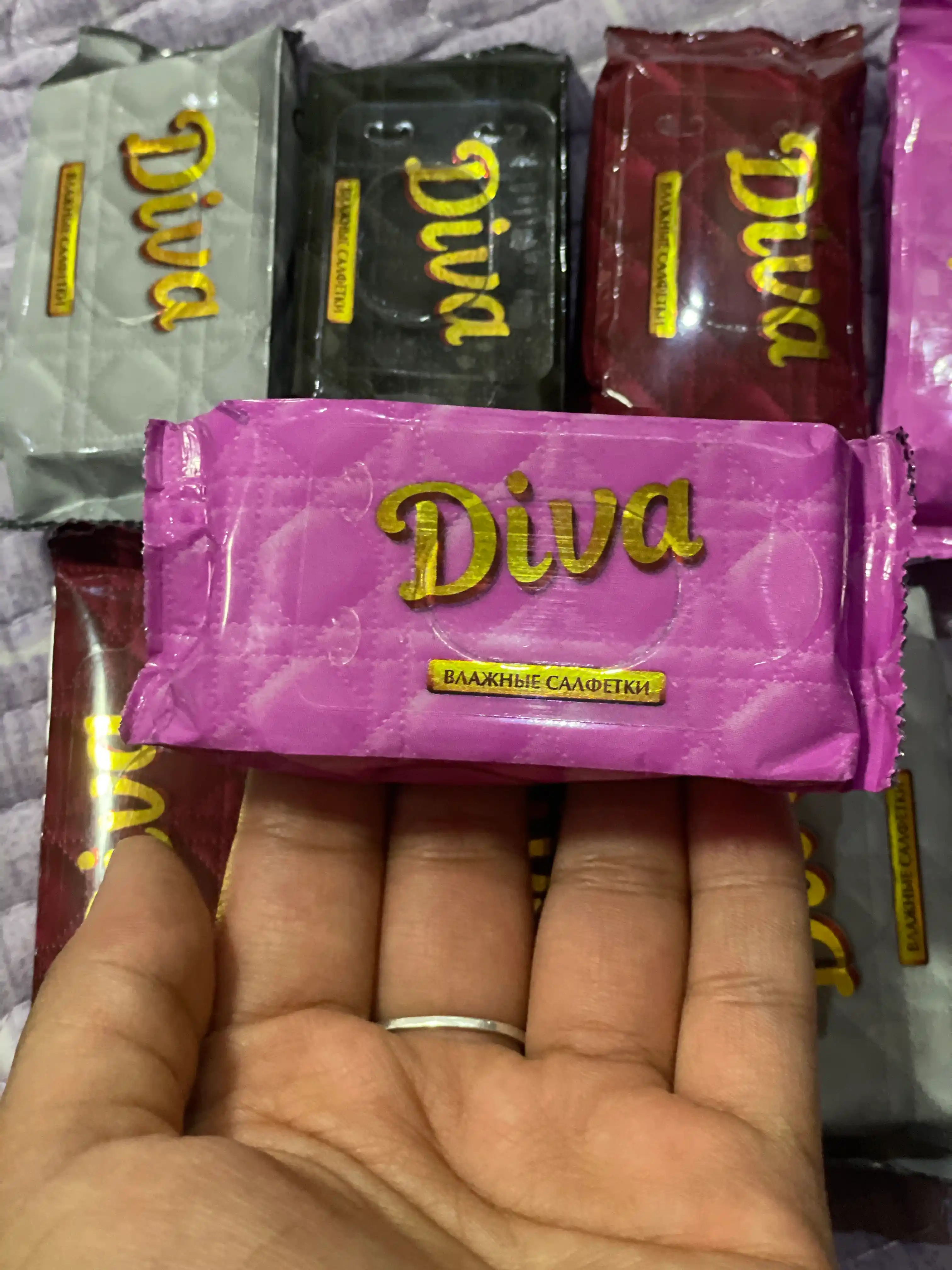 Nam salfetkalar Diva 8*8, tozalash, universal, aralash