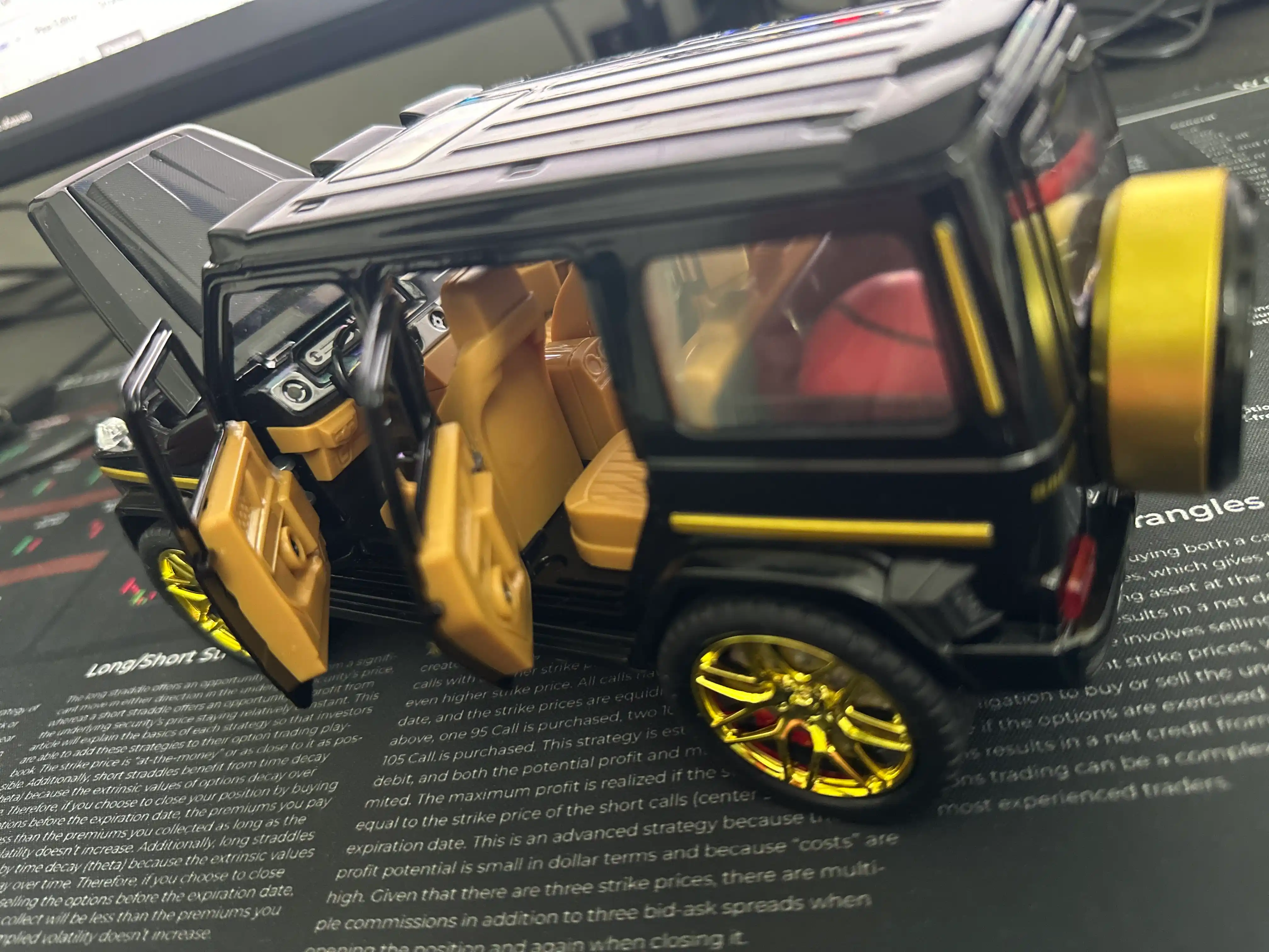 Metall o'yinchoq avtomobil Mercedes, Gelik, bolalar uchun