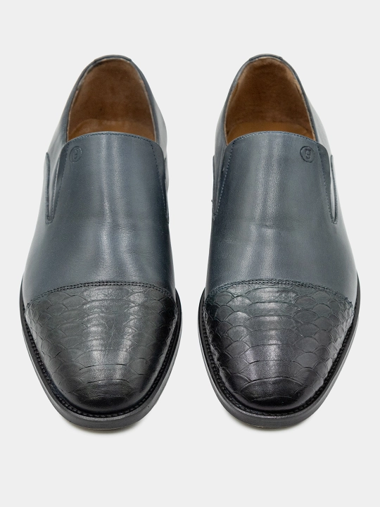 Erkaklar poyabzali, klassik uslub, haqiqiy charm, turli o'lchamlar, Turkiya, 39-45