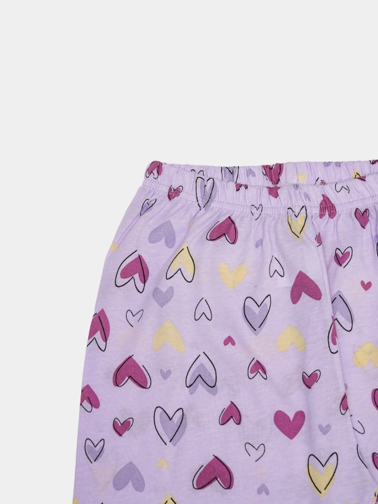 Ikki qismli pijama, shim va futbolka to'plami
