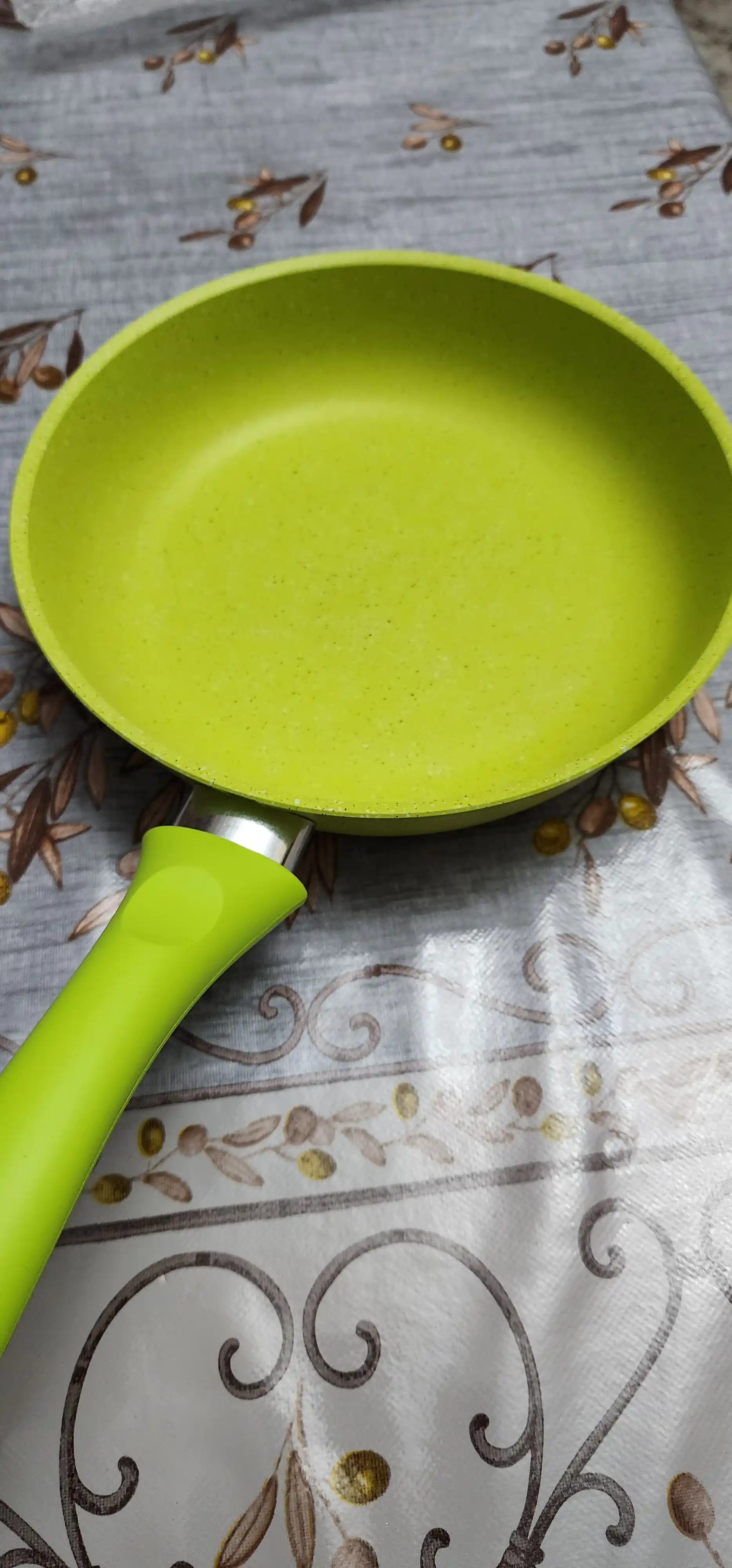 Tova Kukmara Trendy Style tutqich bilan, yopishmaydigan qoplama, laym