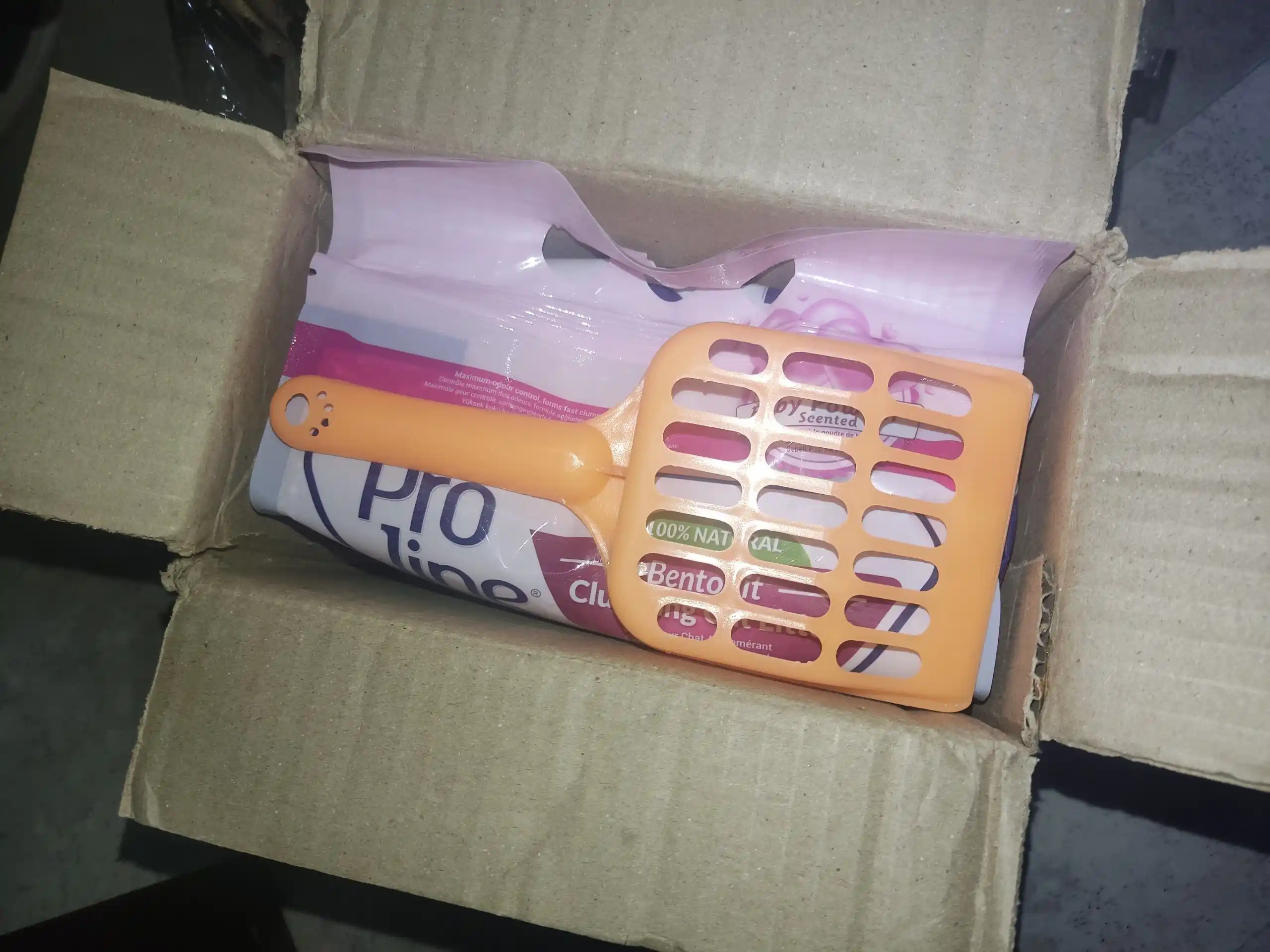 Proline Bentonit to'planadigan to'ldiruvchi, bolalar kukuni aromati bilan, 4.25 kg