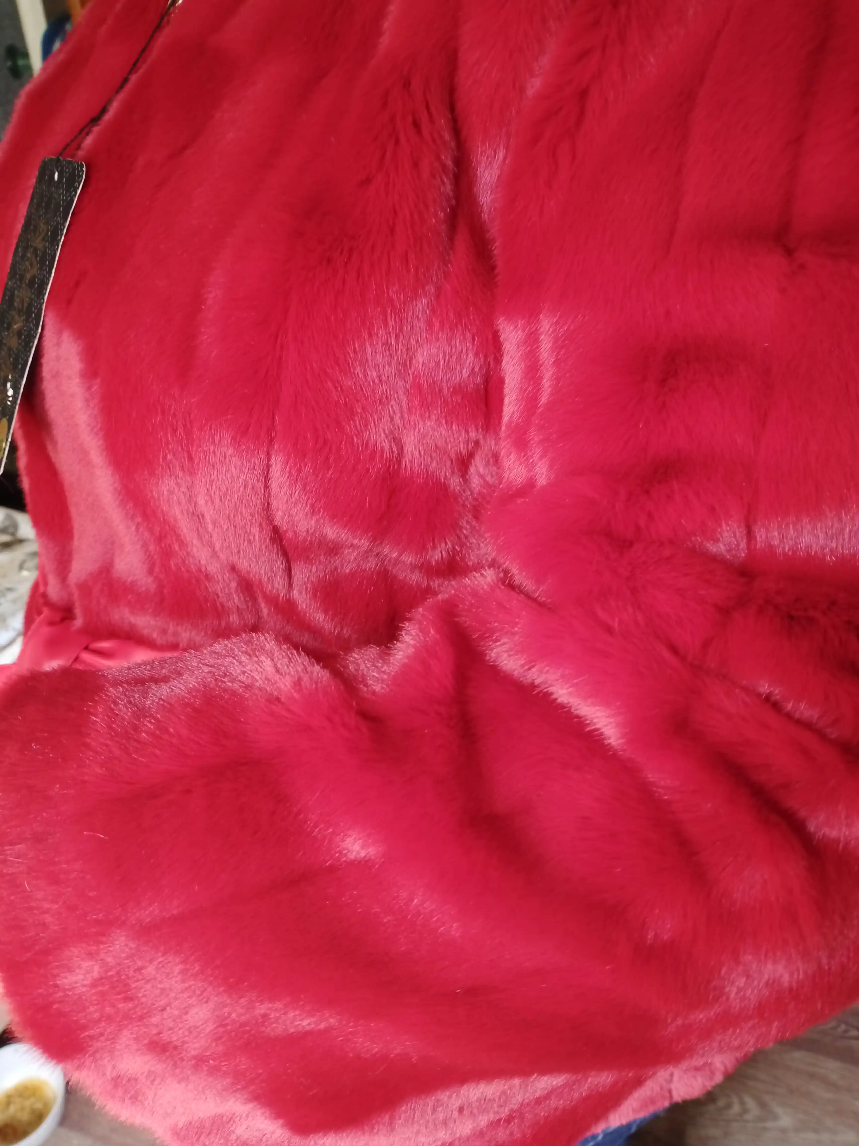Ekomo'ynadan belbog'li shuba, Nazman Textile