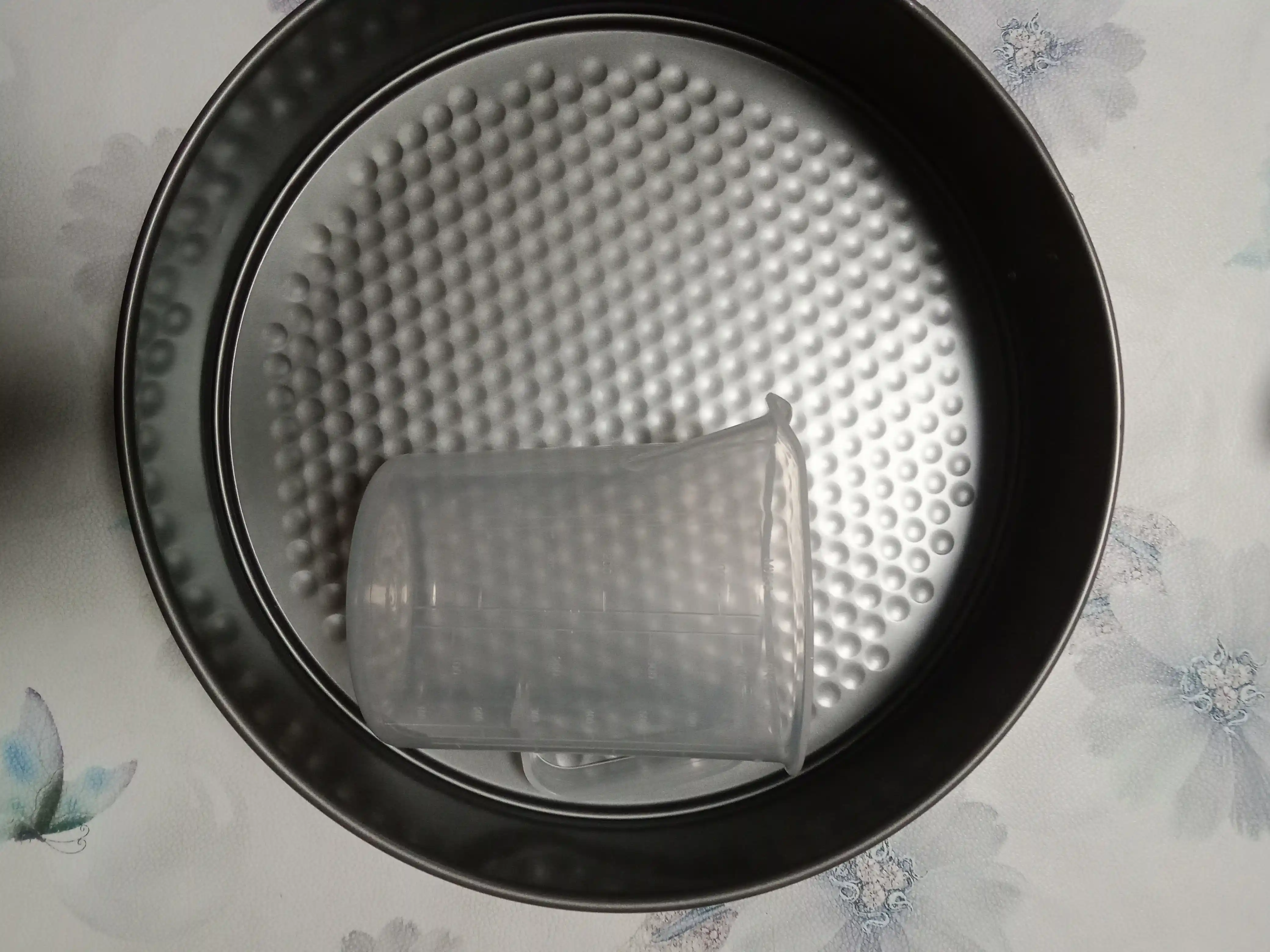 O'lchov stakan, plastik krujka