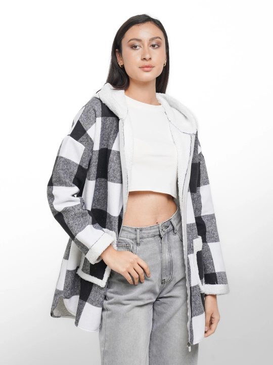 Ayollar uchun flanel ko‘ylak Teddy mo‘ynali, uzun model, kapyushonli