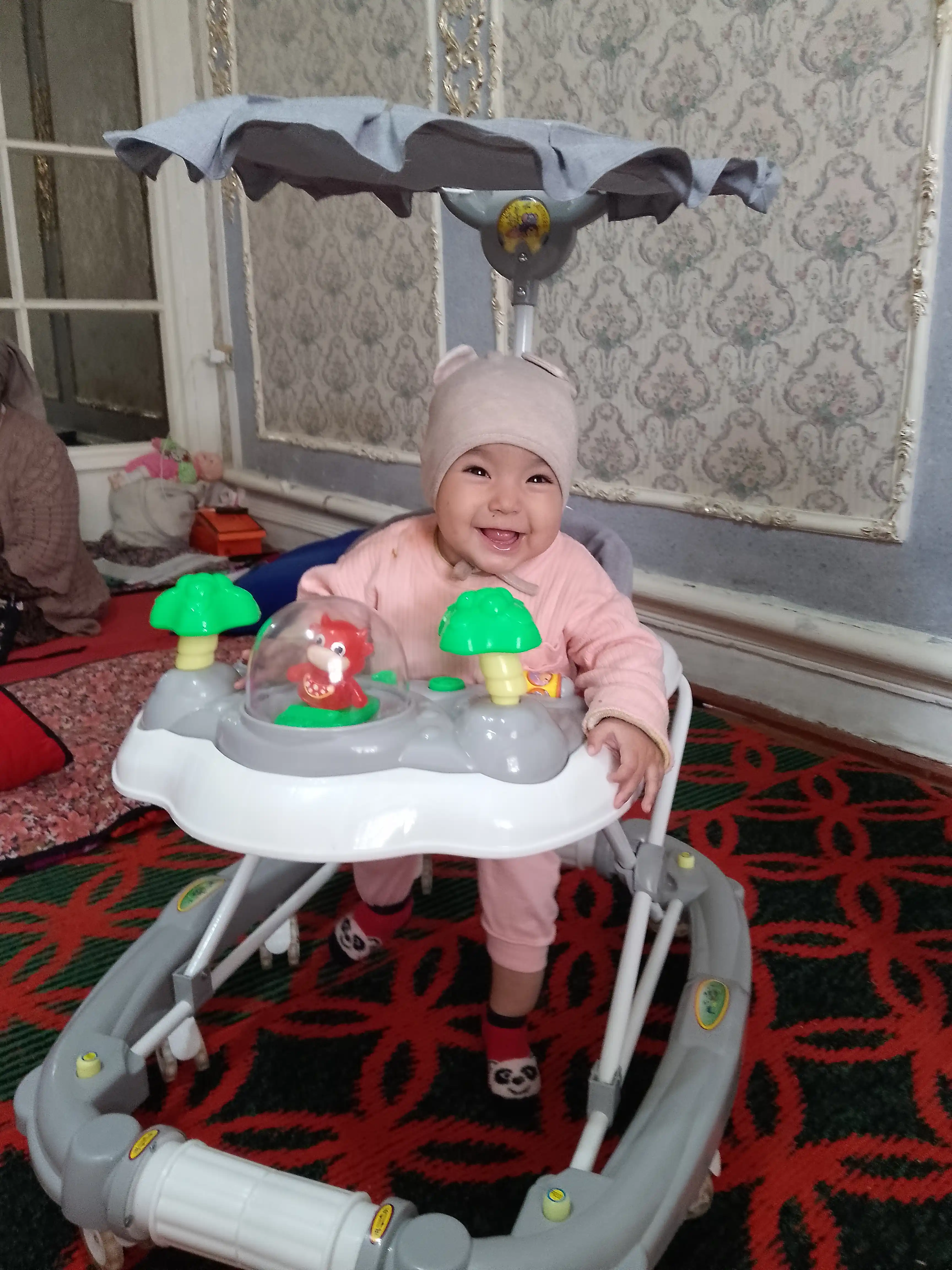 Ходунки для малышей, на колесиках, с регулируемой высотой, зонтиком, игрушками