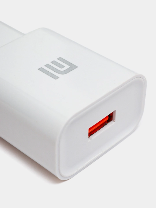 Быстрое зарядное устройство Adapter Mi, с функцией быстрой зарядки QC 3,0, без кабеля