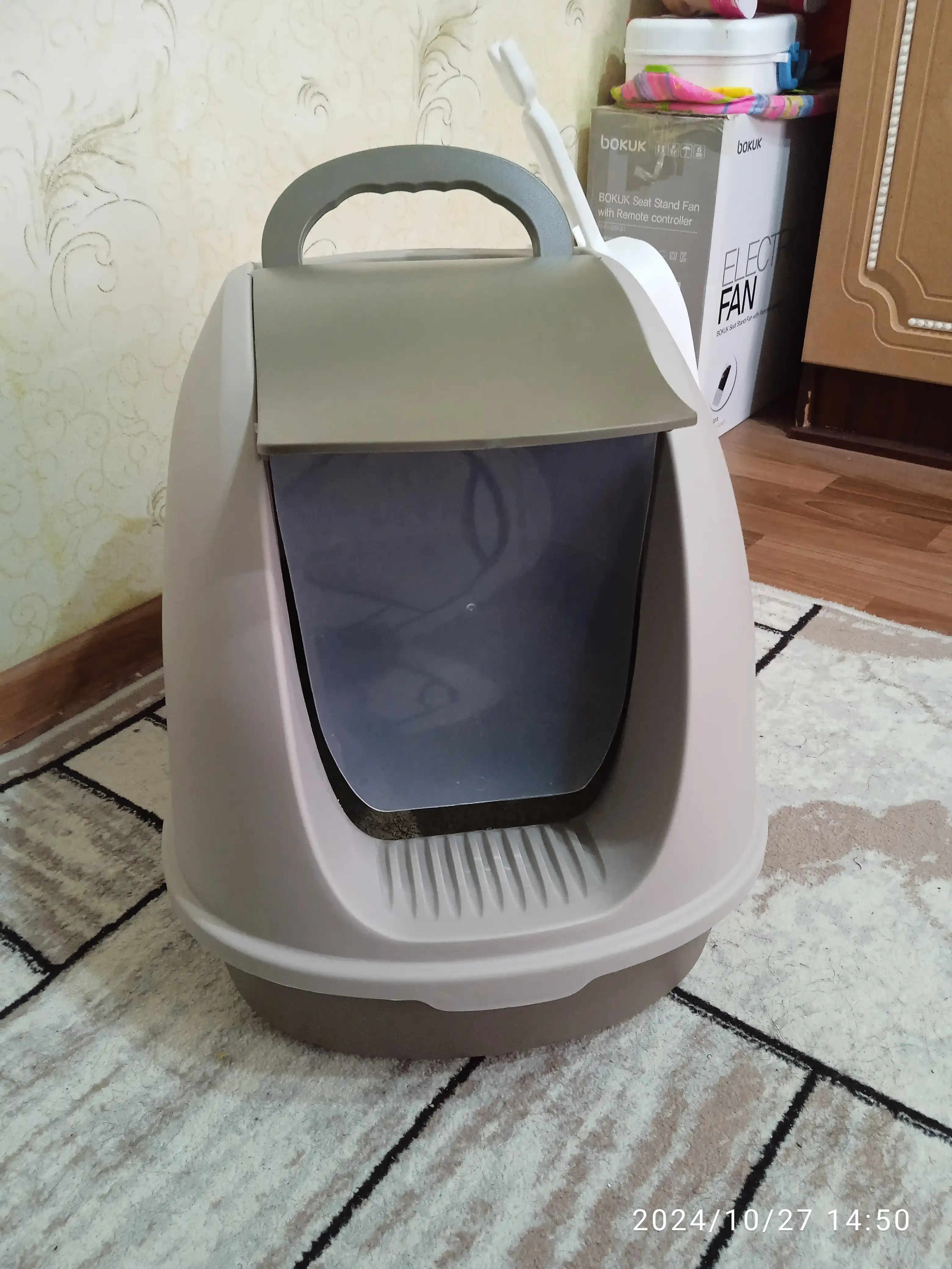 Ichkaridagi mushuklar uchun lotok MSP007 55 * 36 * 44 sm, MSP008 67 * 45 * 47 sm